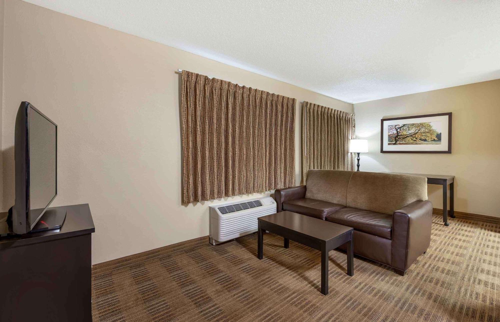 Extended America - - West 86th St Hotel