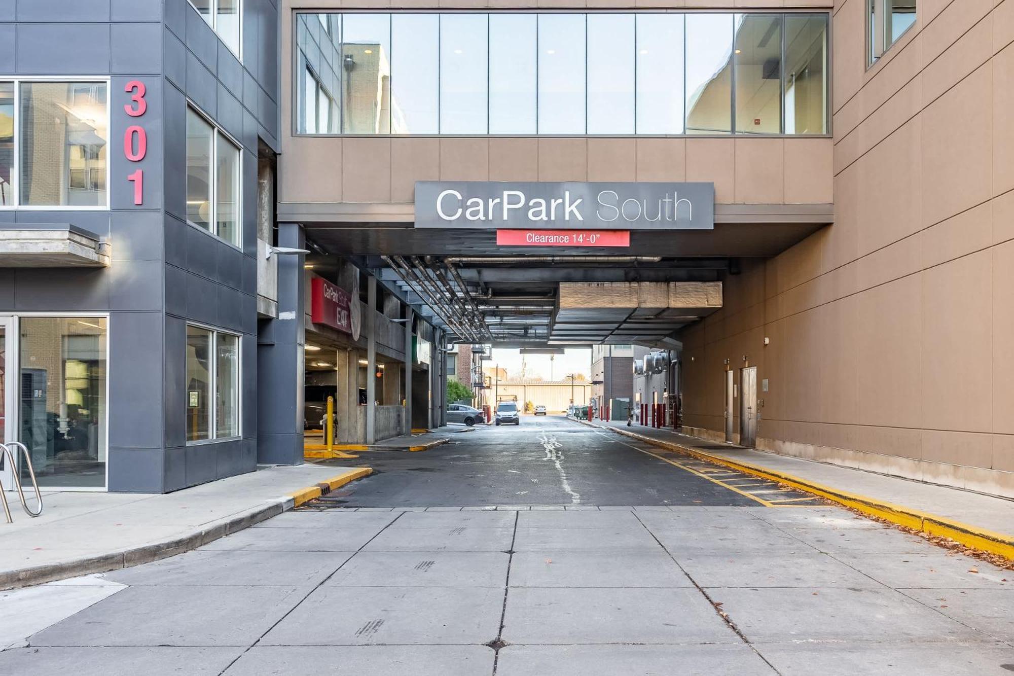 Vibrant 2br Corner And Free Parking At Cityway Apartment Indianapolis