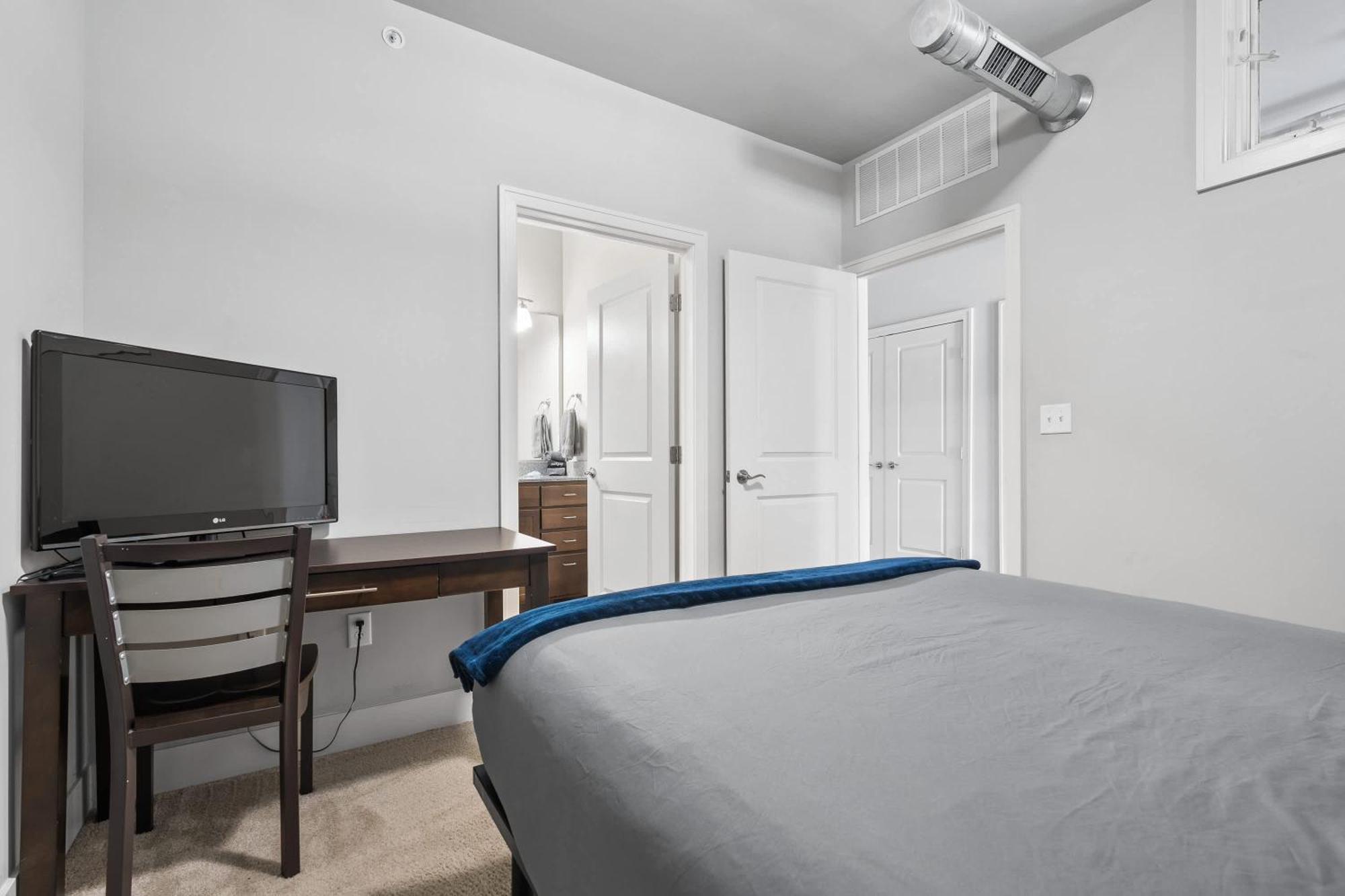 Vibrant 2br Corner And Free Parking At Cityway *