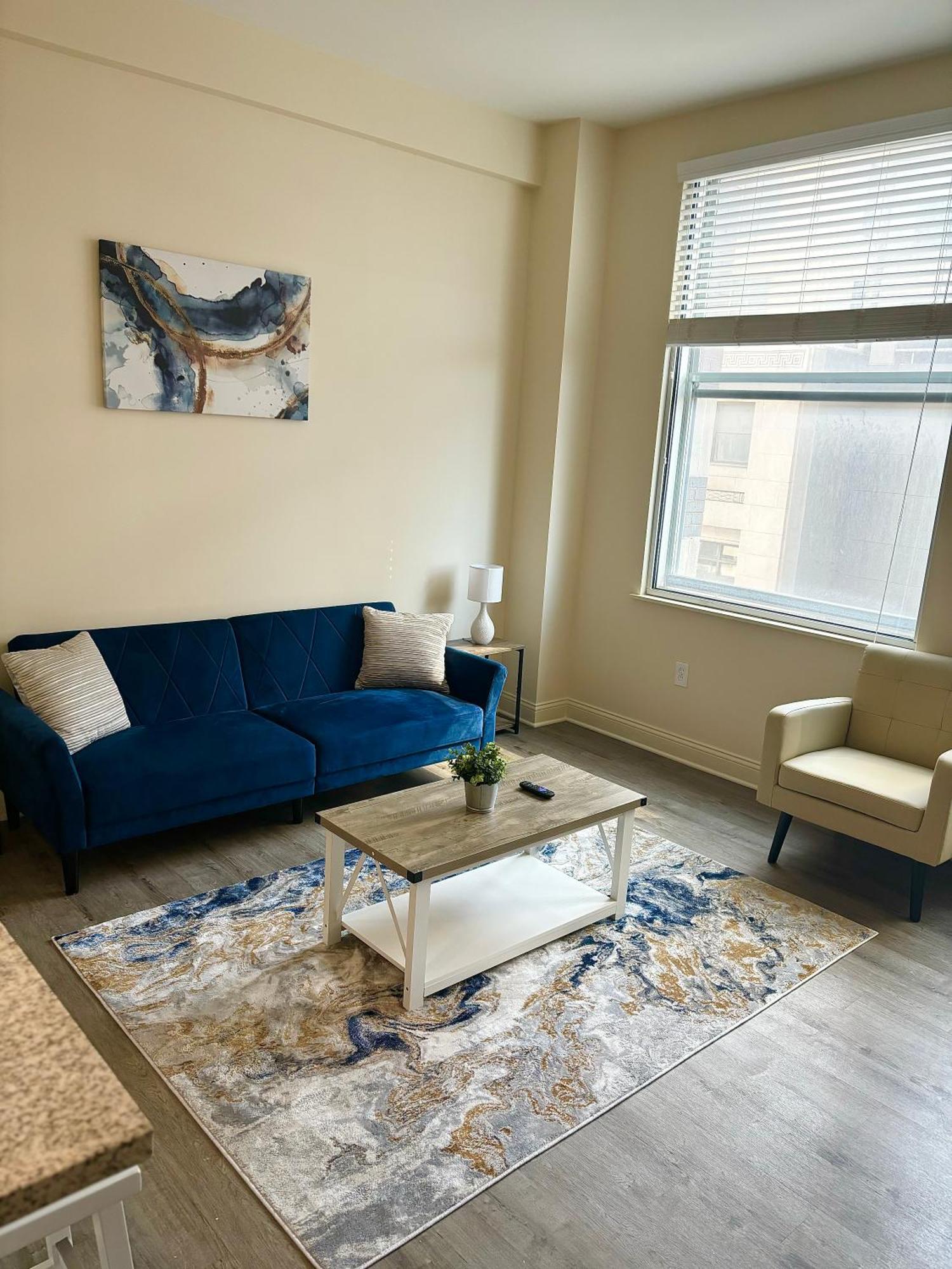 Modern 1 Bedroom Apartment
