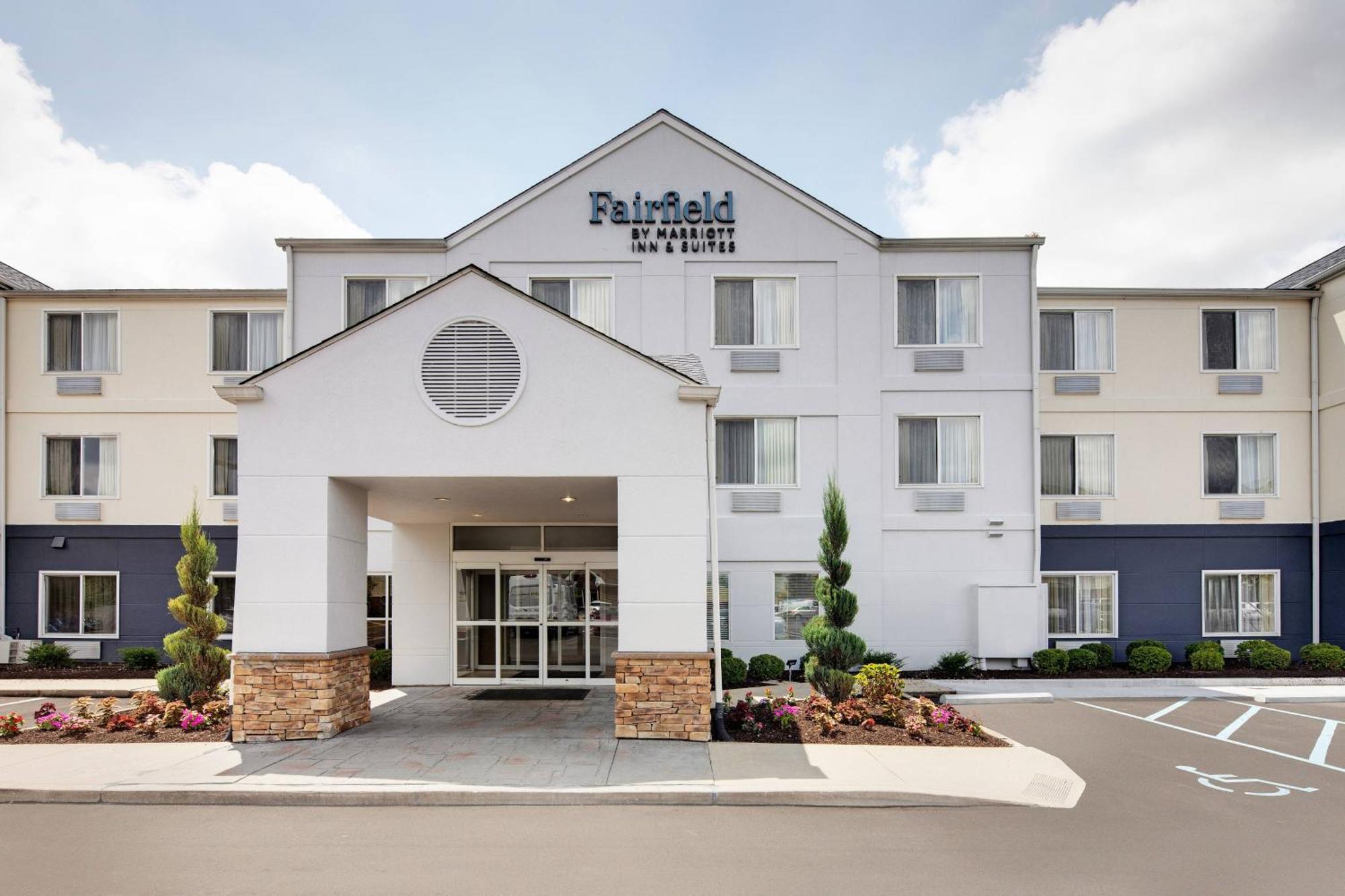 Hotel Fairfield & Airport