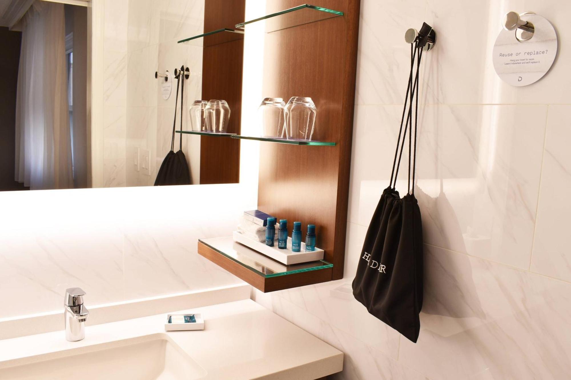 Hotel Delta By Marriott East 4*