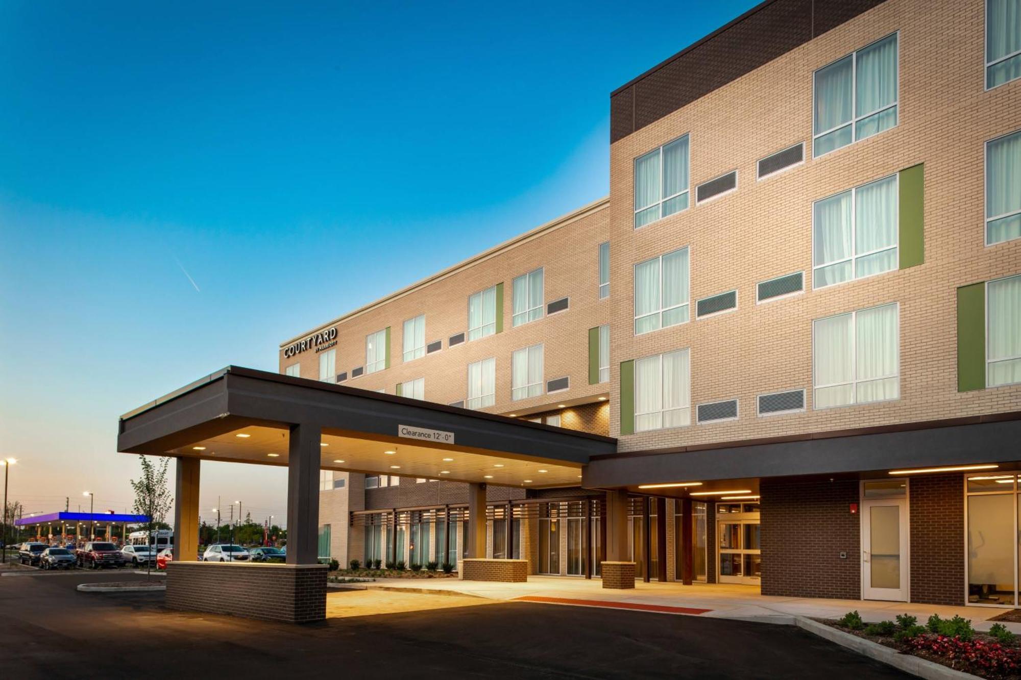 Courtyard By Marriott West-speedway Hotel Indianapolis