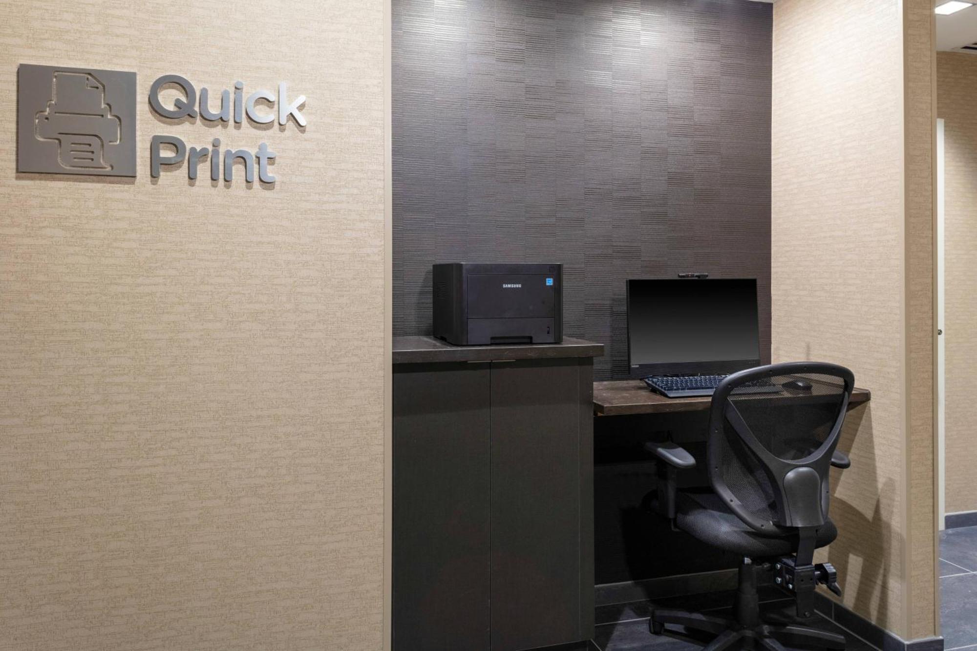 Hotel Courtyard By Marriott West-speedway 3*