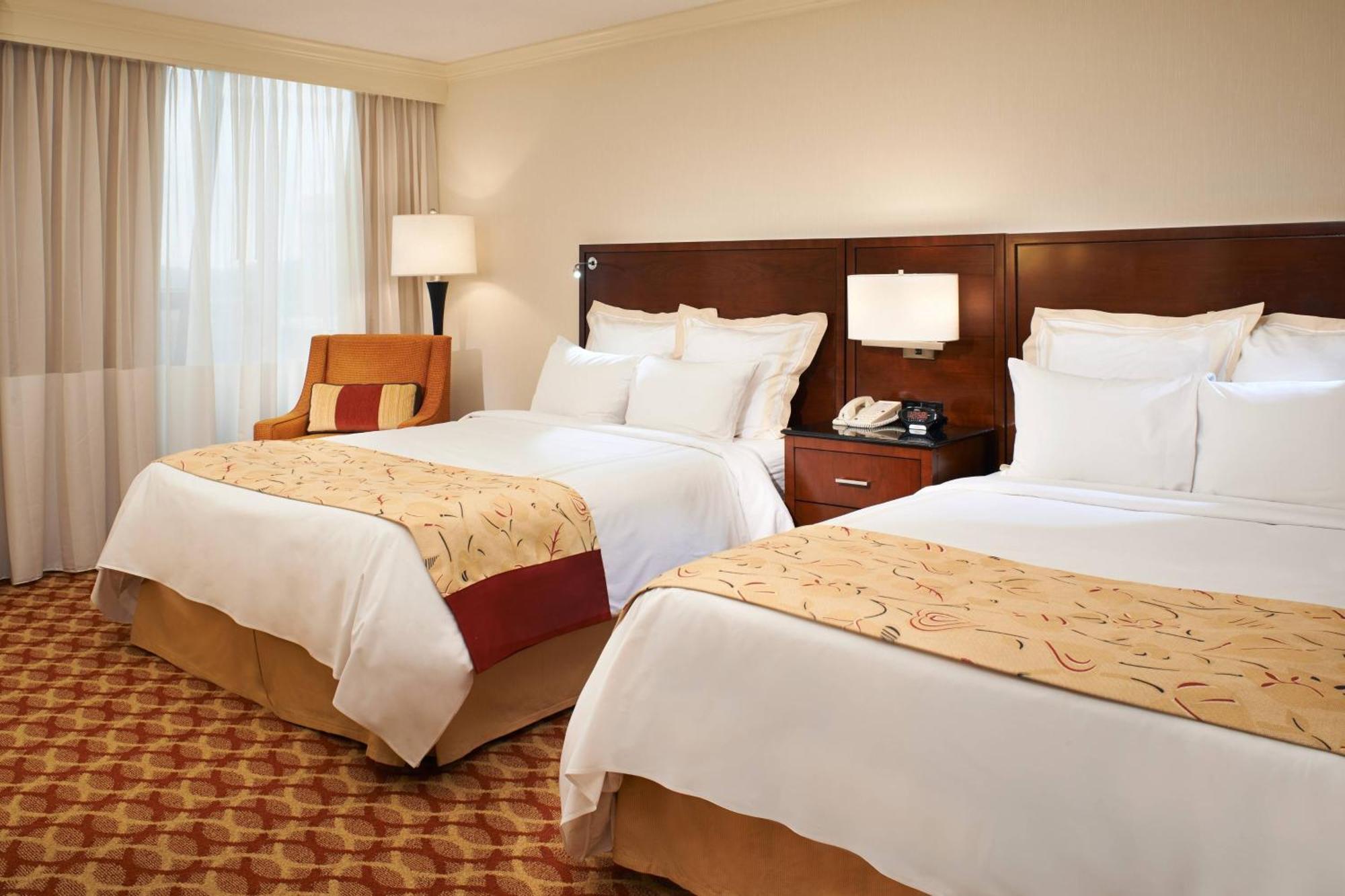 Marriott East Hotel 3*
