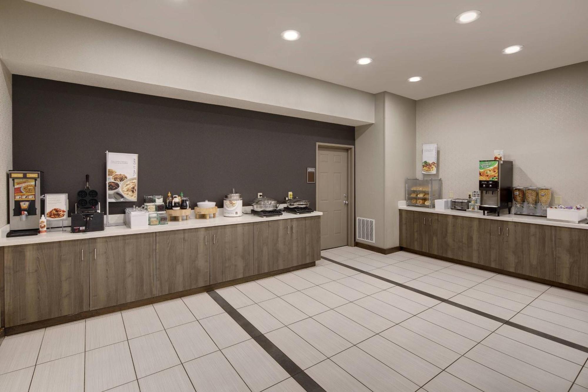 Airport Hotel Indianapolis