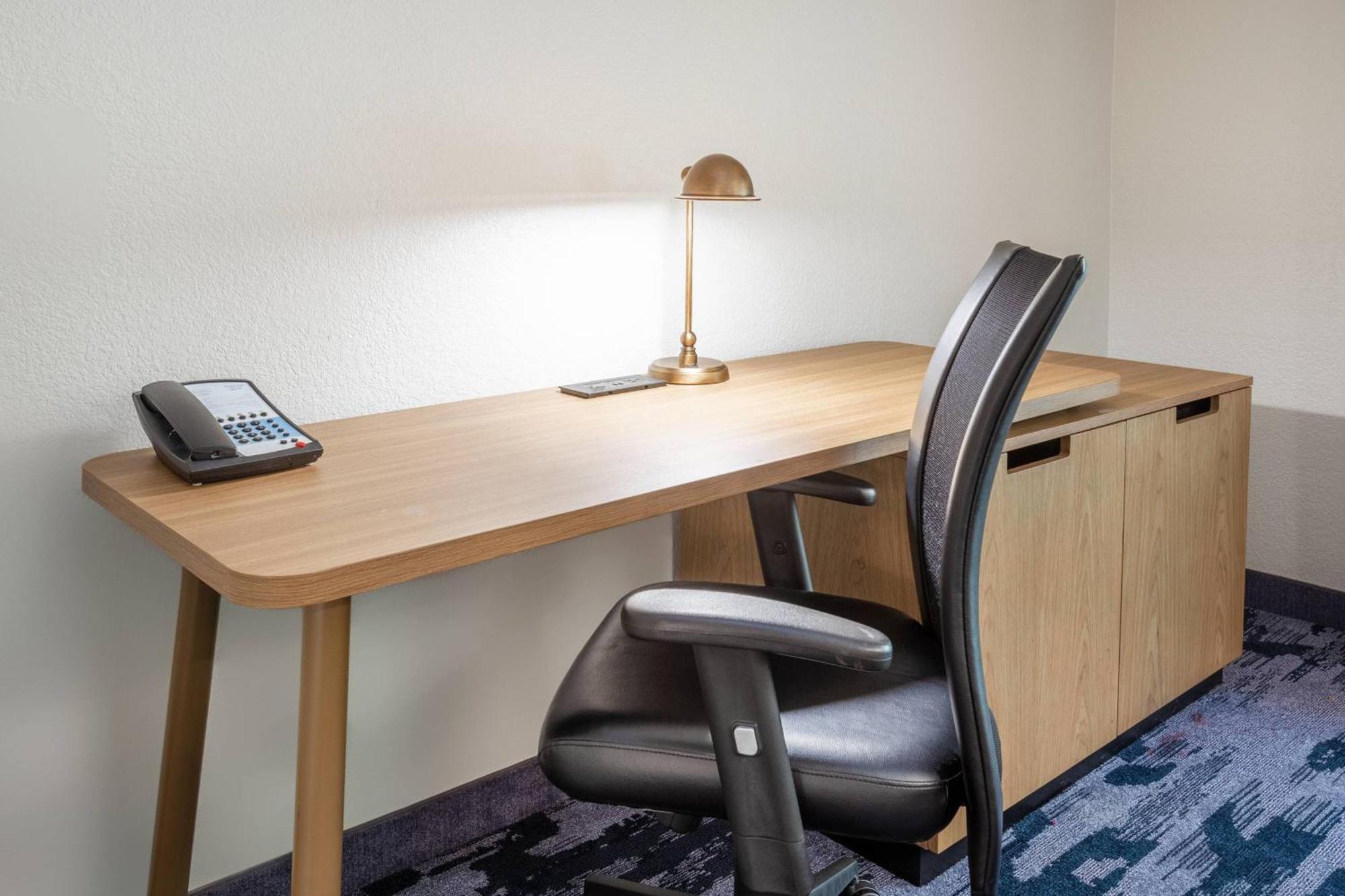 Fairfield & Northwest Hotel 3*