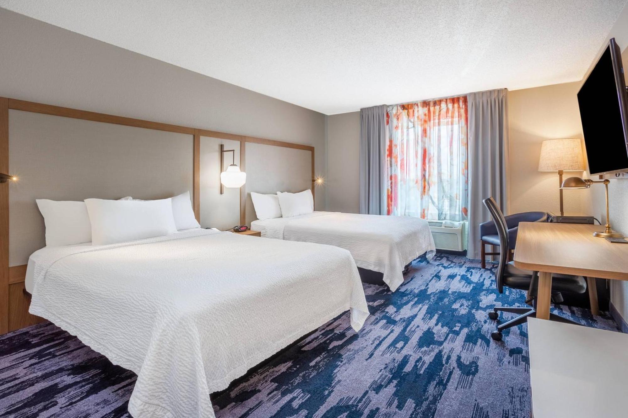 Hotel Fairfield & Northwest 3*