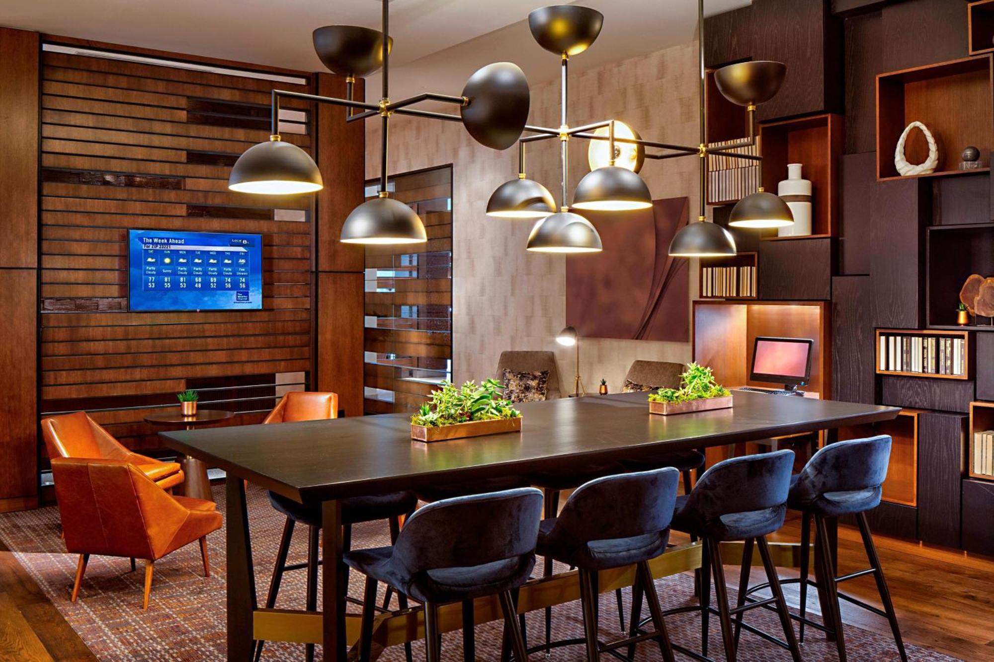 Marriott Downtown Hotel 4*