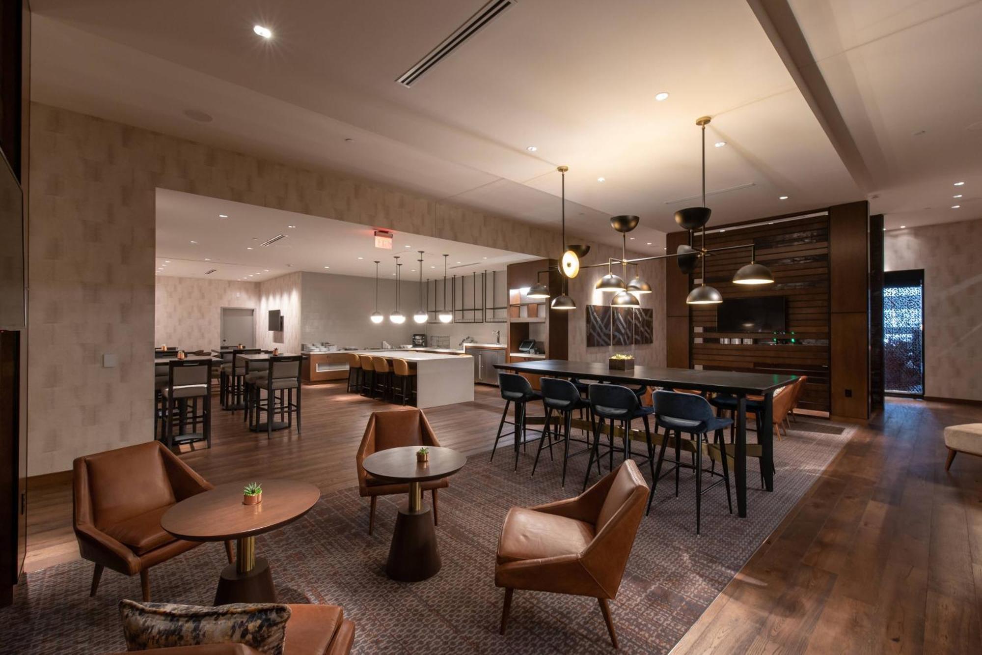 Marriott Downtown 4*