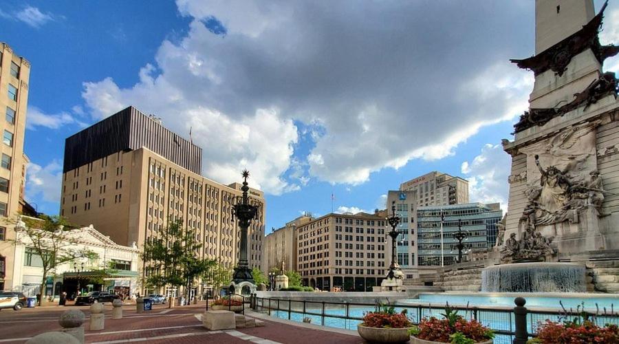 Apartment Free Parking! Downtown Lucas Oil- Conv Center Skywalk #3 Indianapolis