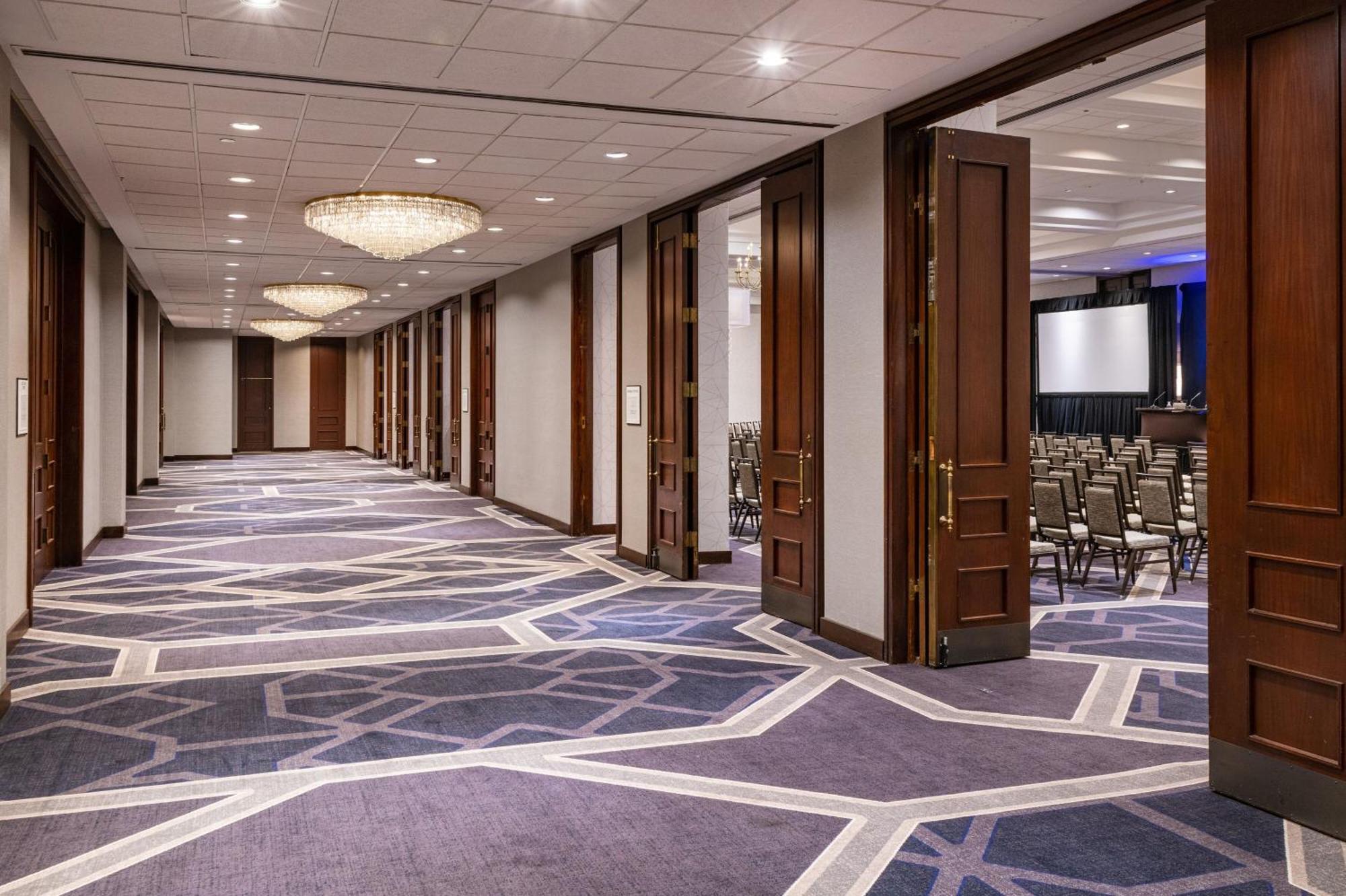 Sheraton Centre 4* Indianapolis