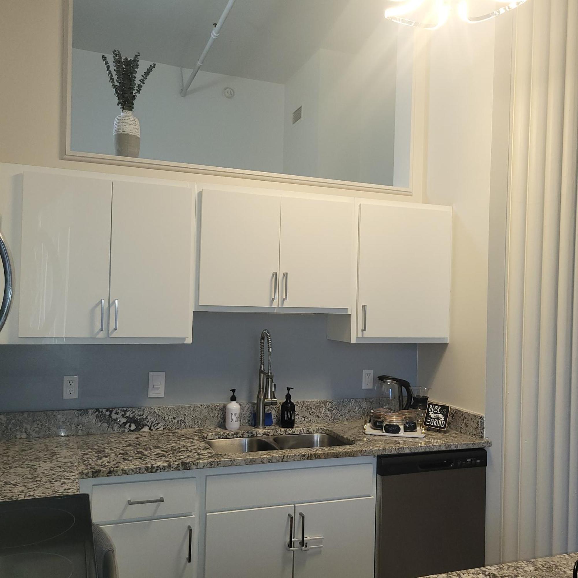 Free Parking! Downtown King Lucas Oil- Conv Center Skywalk#1 * Indianapolis