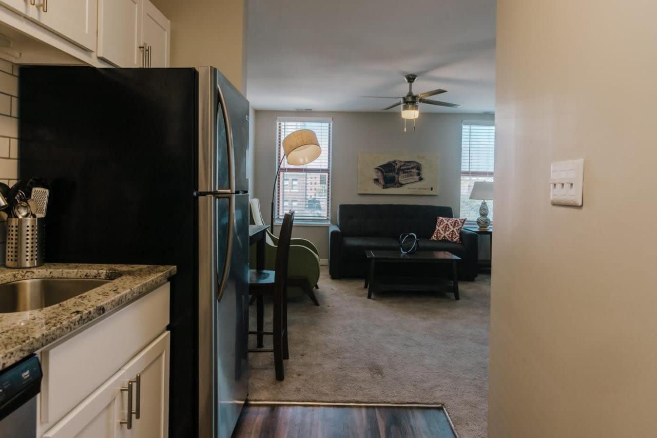 5 Modern Apts Near Nightlife & Attractions Apartment Indianapolis