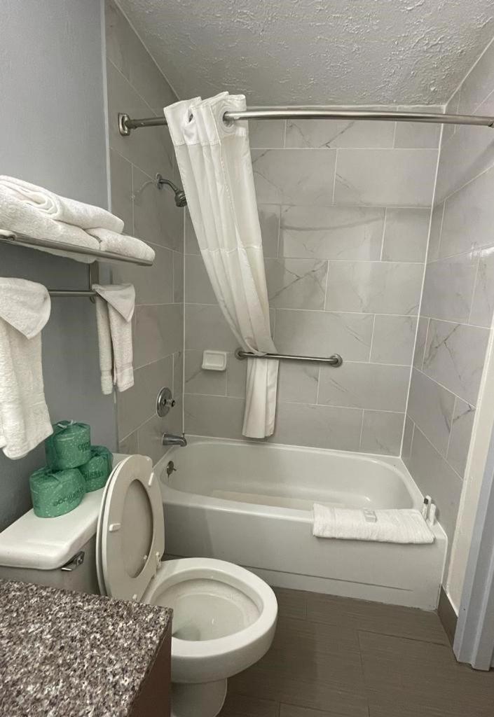 Hotel Garnet Waterfront 2*