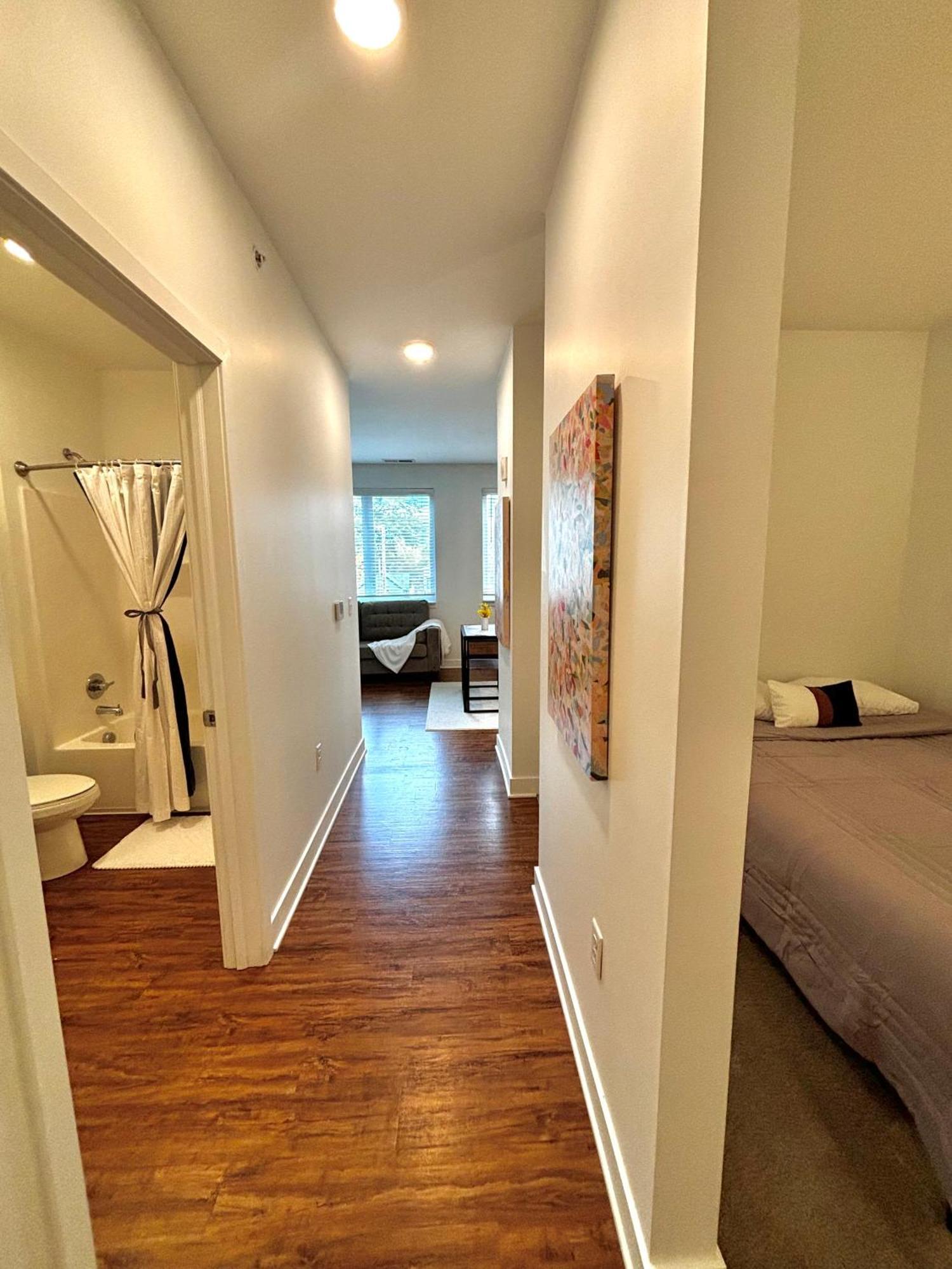 Serenity In Fountain Square Apartment Indianapolis