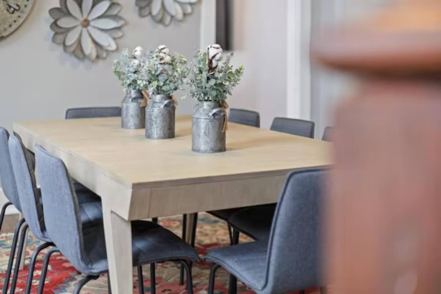 Holiday home Chic 6br Retreat:10 Beds 3.5 Baths For Groups*ste Indianapolis