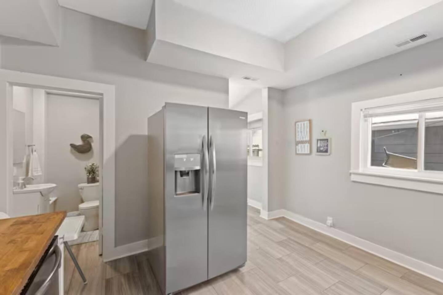 Chic 6br Retreat:10 Beds 3.5 Baths For Groups*ste Holiday home *