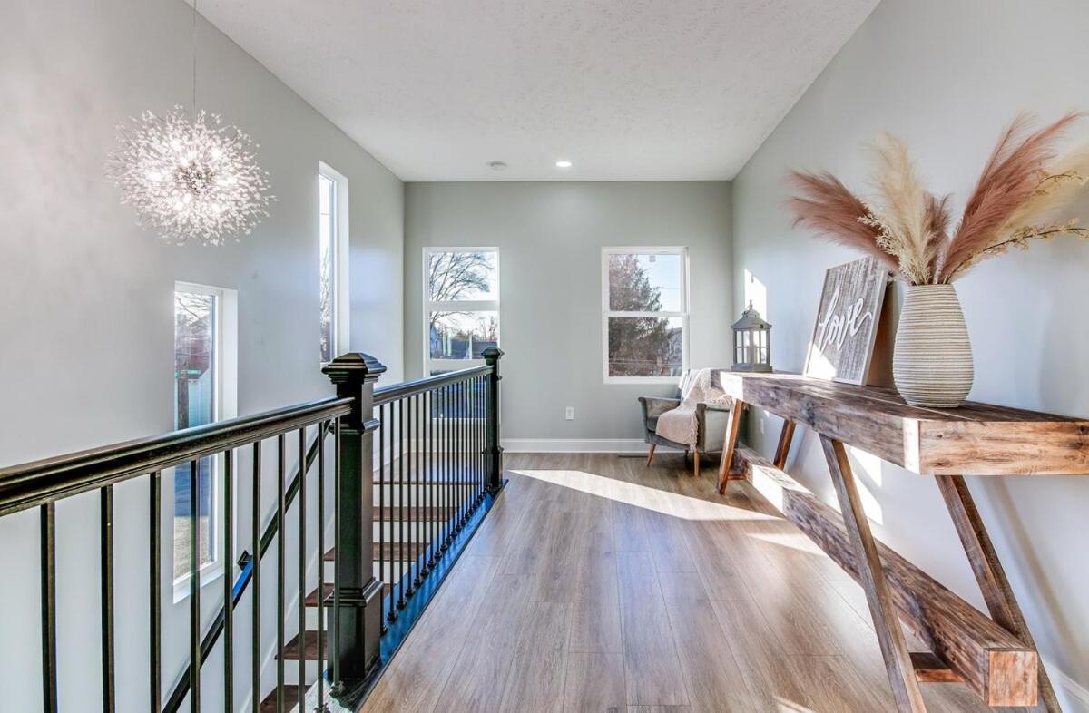 Spacious Barndominium Walking Distance-lucas Oil! Indianapolis