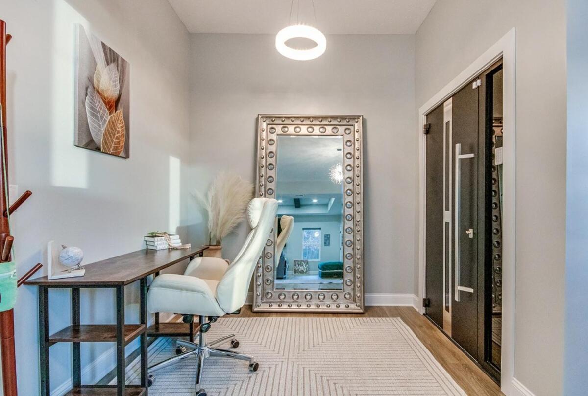 Spacious Barndominium Walking Distance-lucas Oil! Holiday home Indianapolis