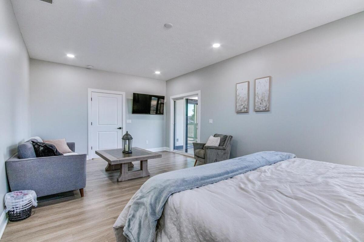 Holiday home Spacious Barndominium Walking Distance-lucas Oil! Indianapolis