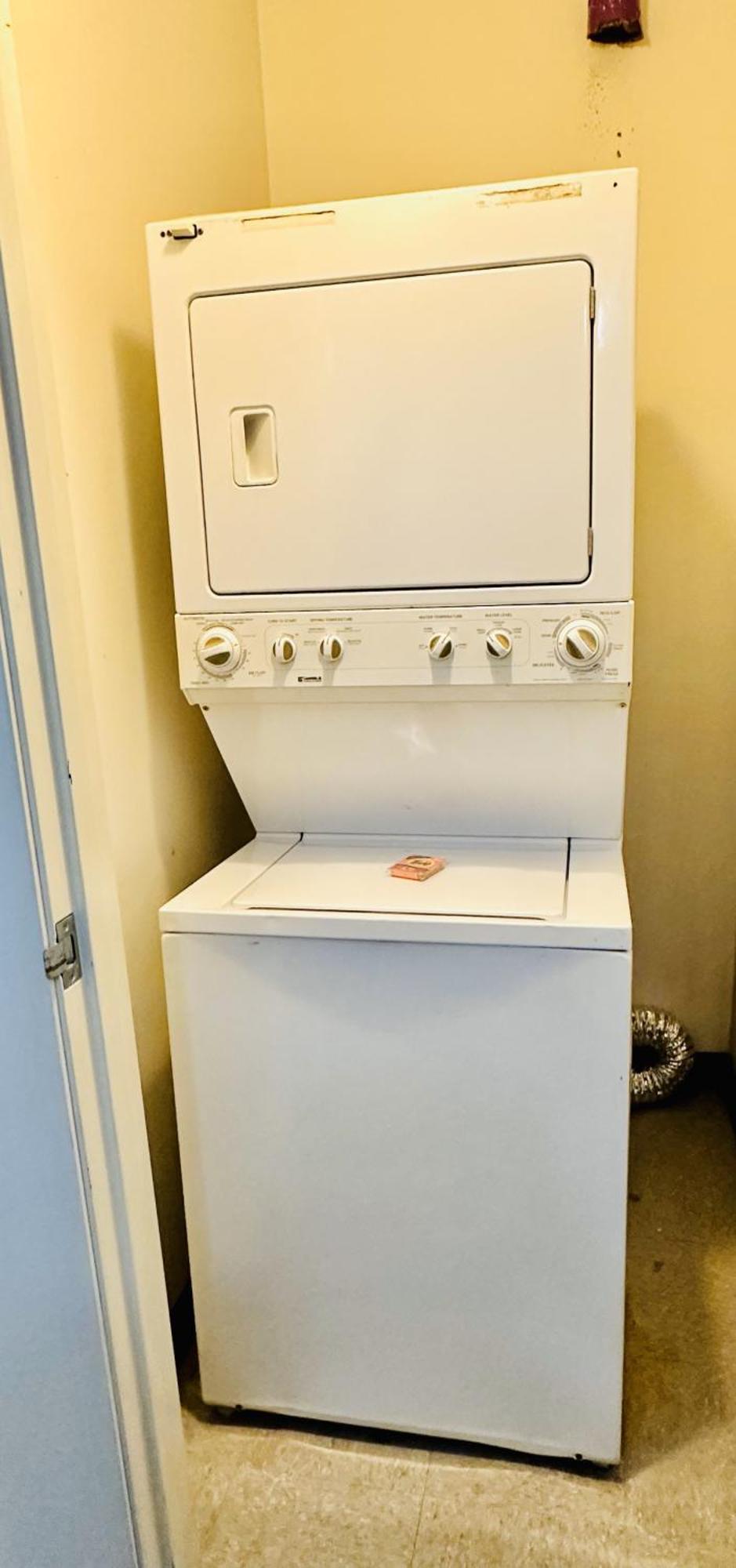 Downtown 2br Penthouse With Balcony And Direct Skybridge Access *