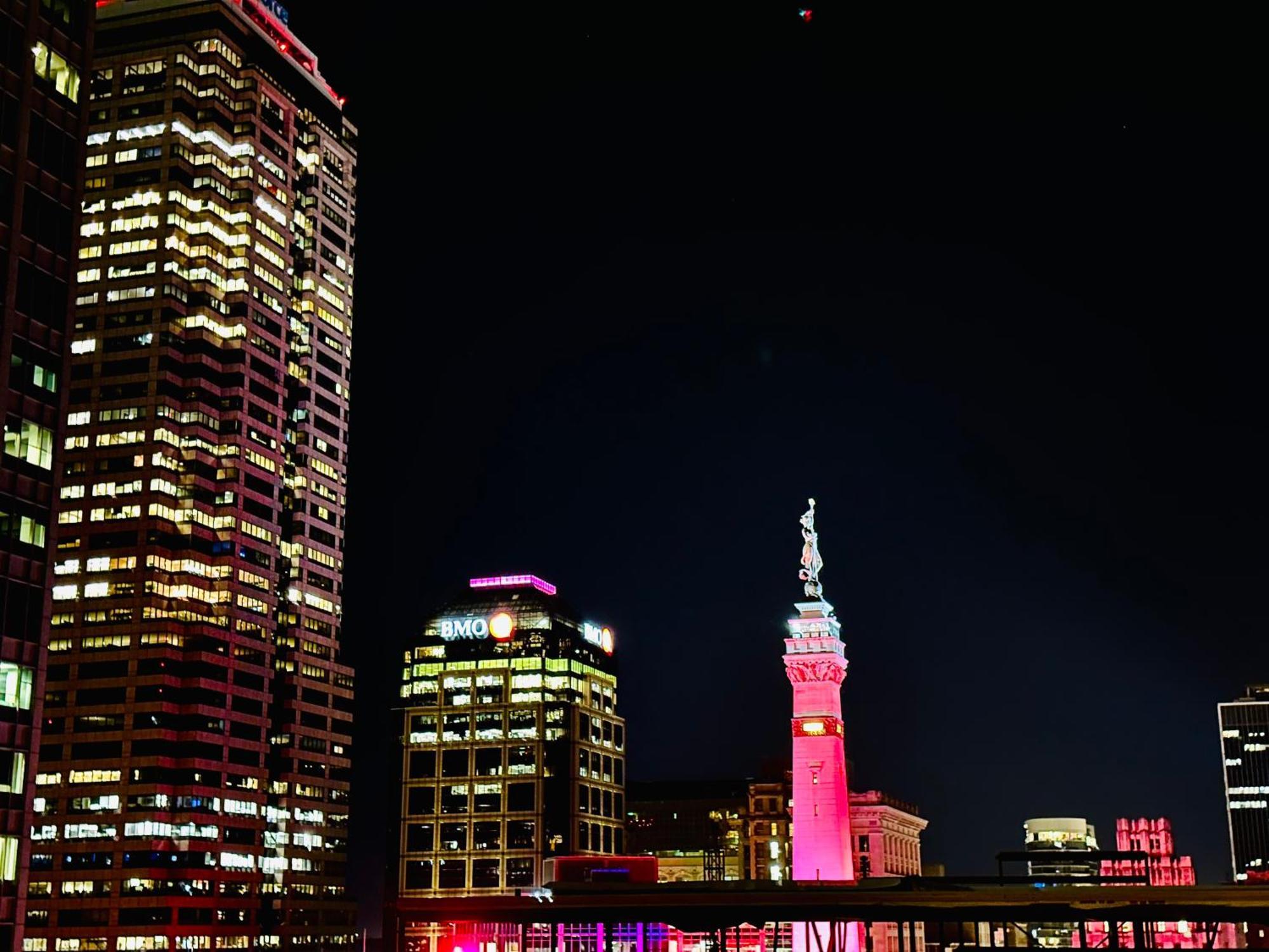Holiday home Downtown 2br Penthouse With Balcony And Direct Skybridge Access *
