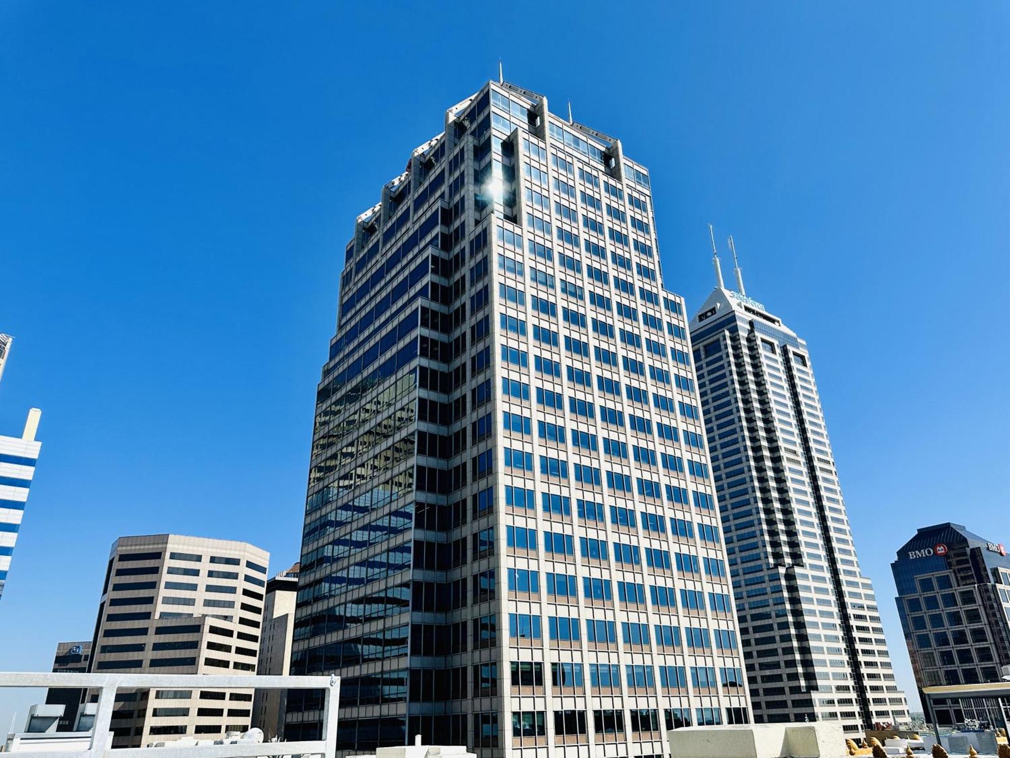 Downtown 2br Penthouse With Balcony And Direct Skybridge Access * Indianapolis
