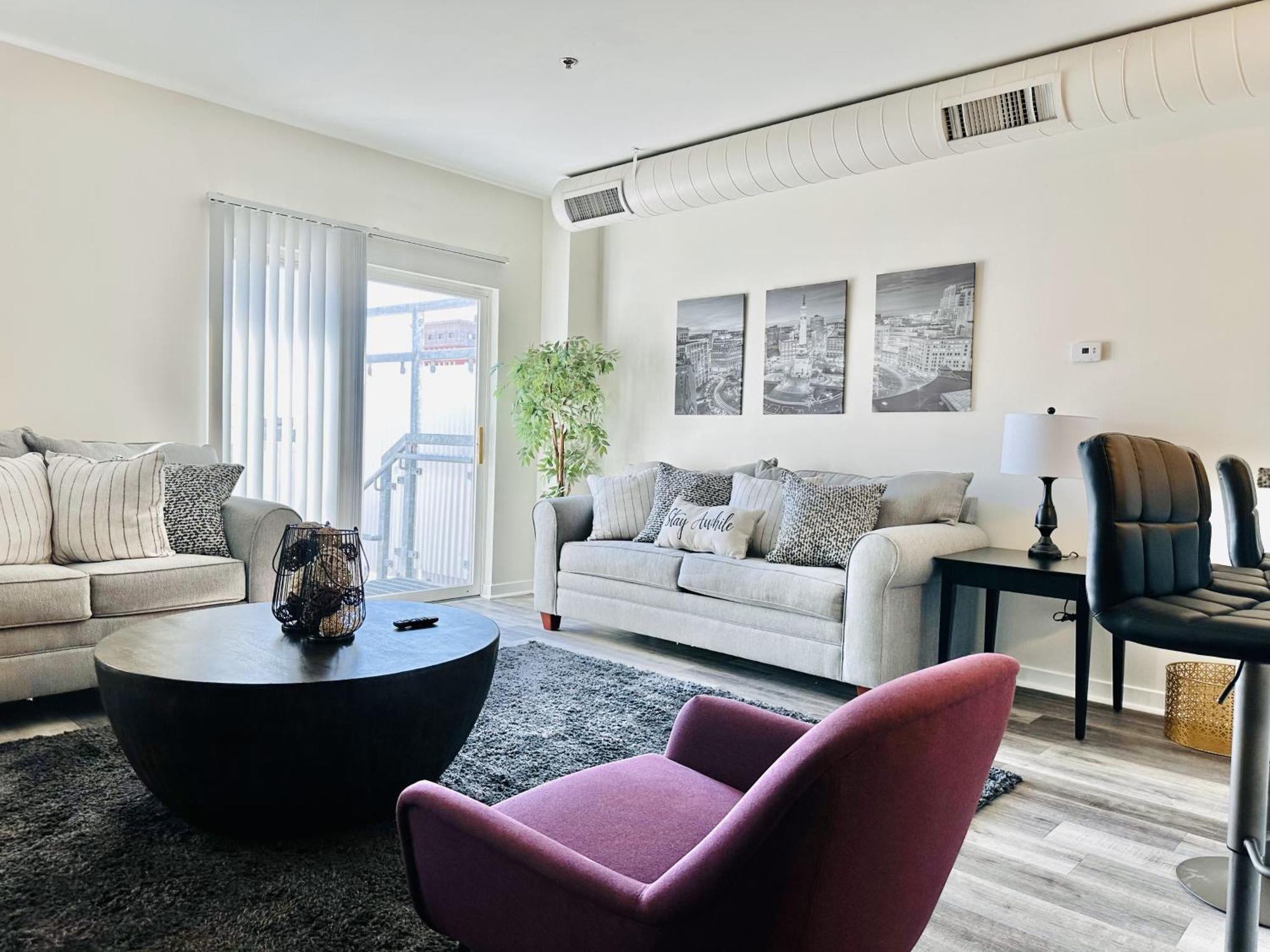 Holiday home Downtown 2br Penthouse With Balcony And Direct Skybridge Access Indianapolis