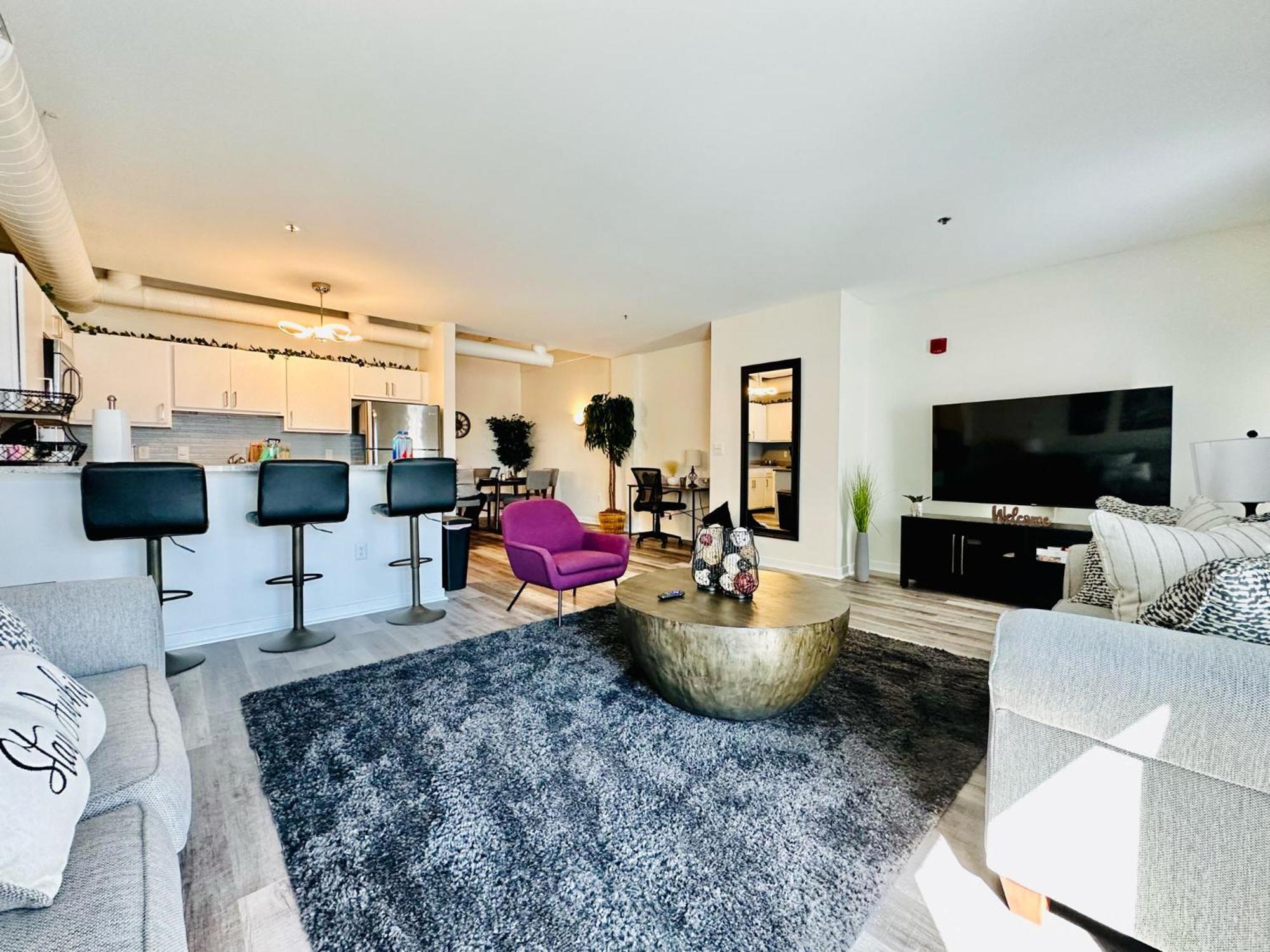 Downtown 2br Penthouse With Balcony And Direct Skybridge Access Indianapolis