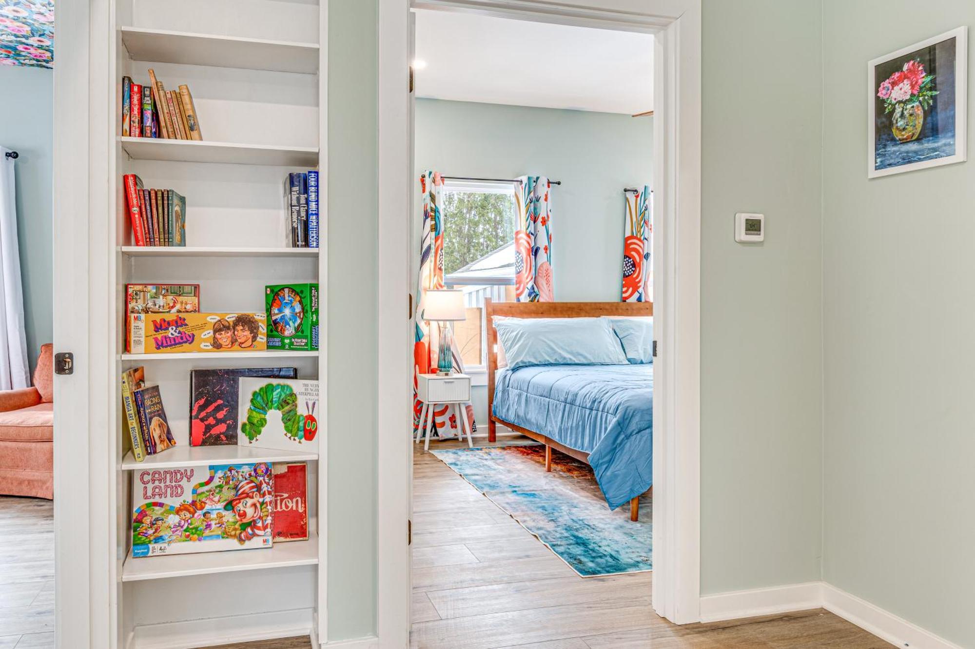 Holiday home Chic Sobro Charmer With Covered Porch!