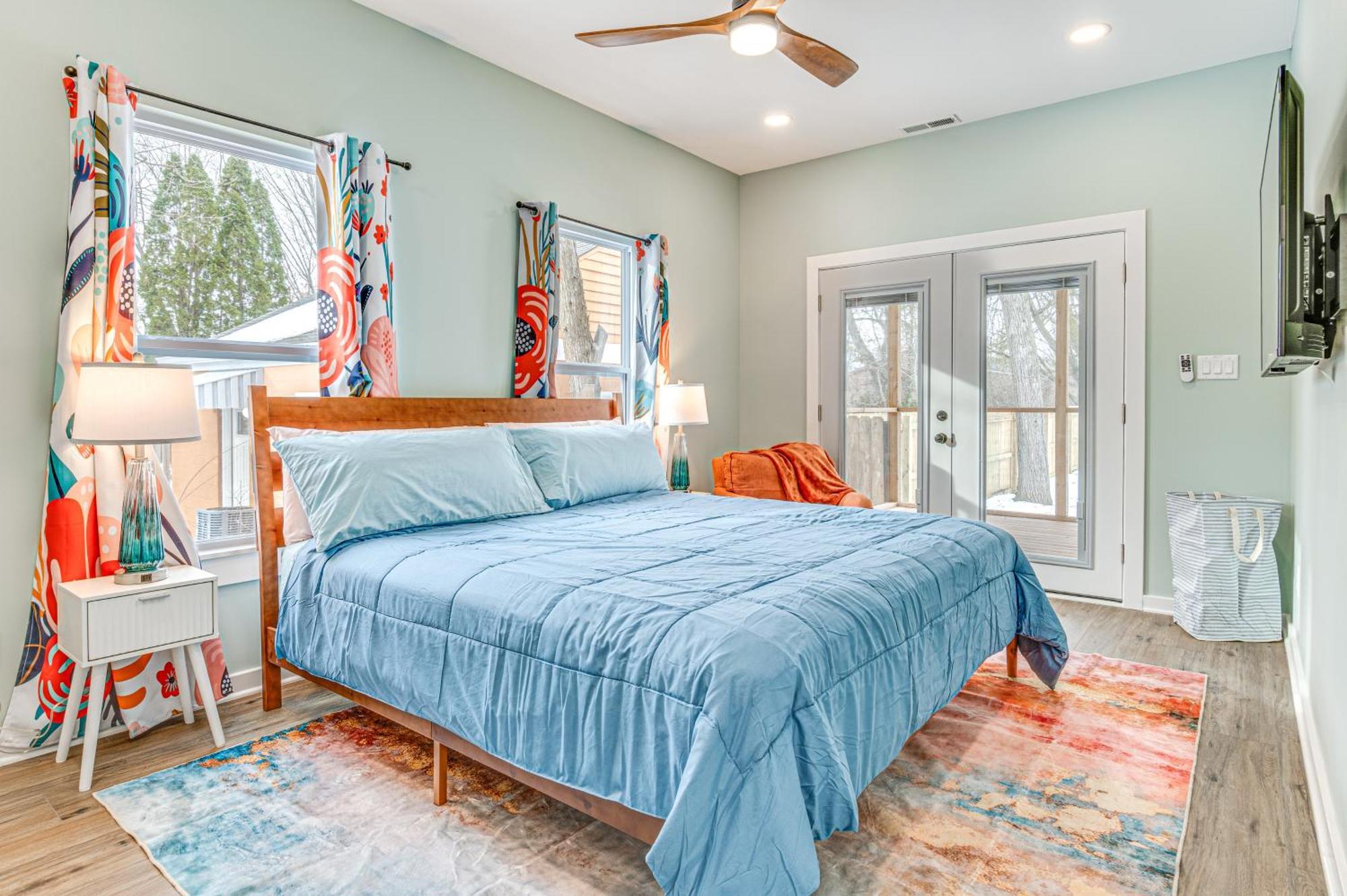 Chic Sobro Charmer With Covered Porch! *