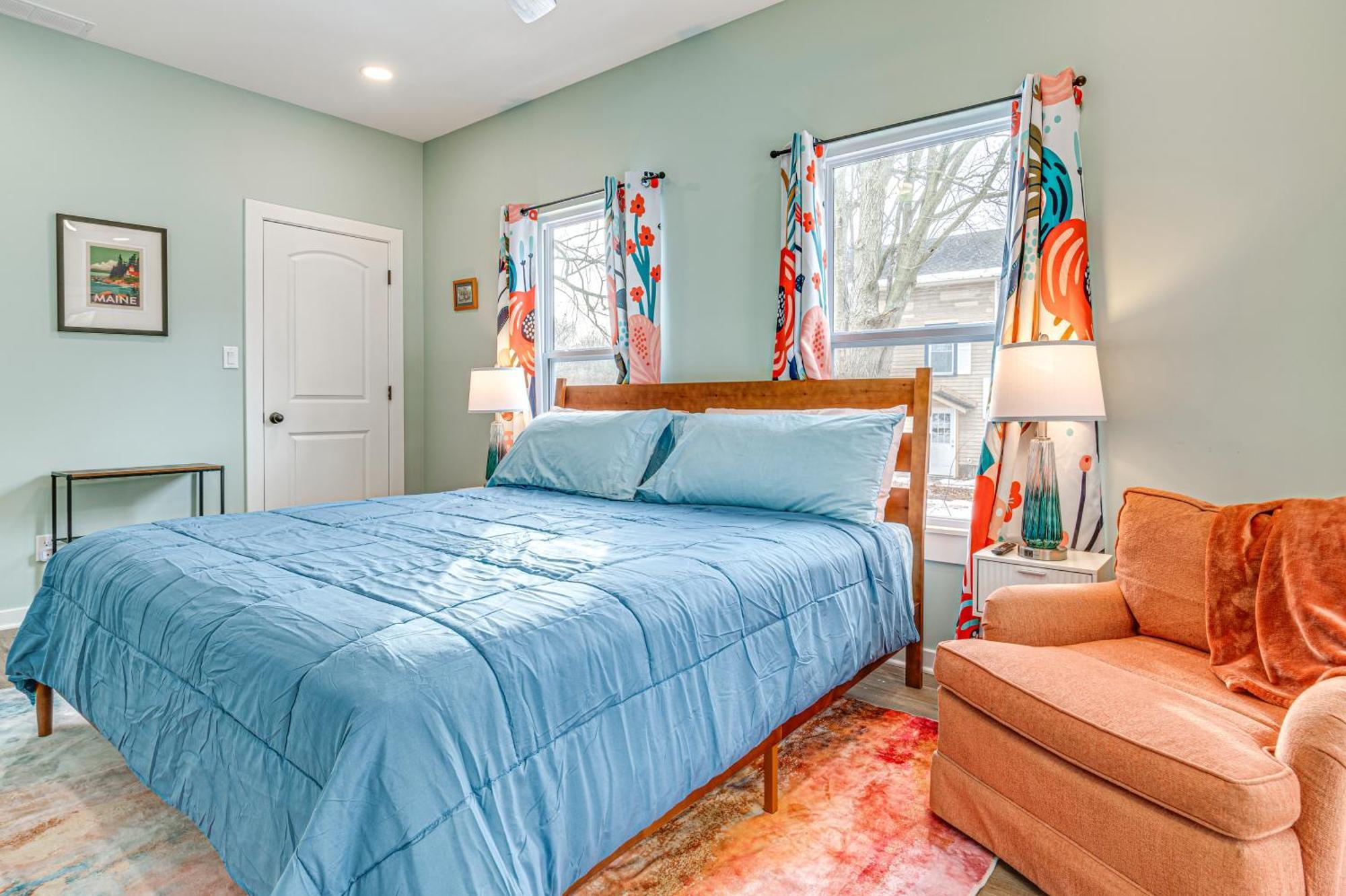 Chic Sobro Charmer With Covered Porch! *