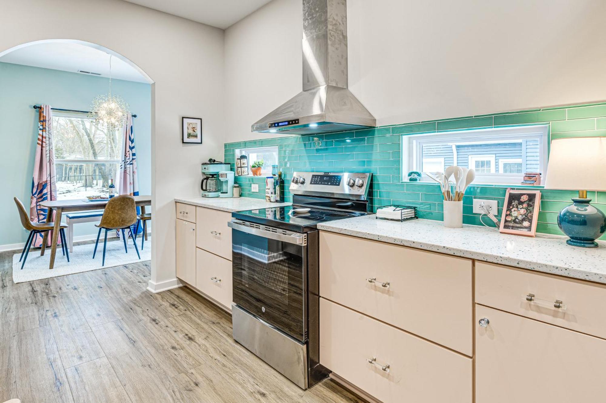 Chic Sobro Charmer With Covered Porch! Holiday home *