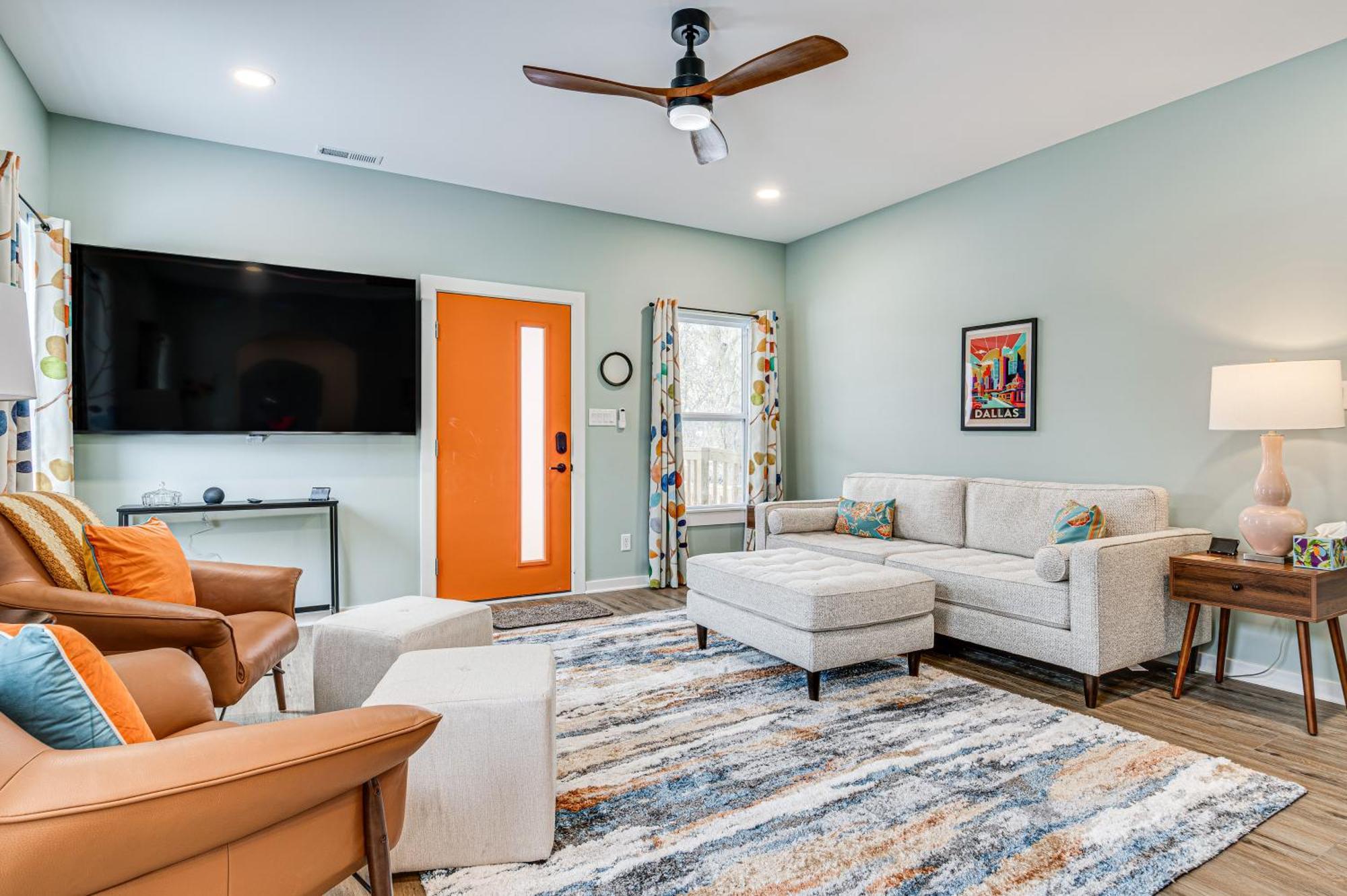 Chic Sobro Charmer With Covered Porch! Holiday home