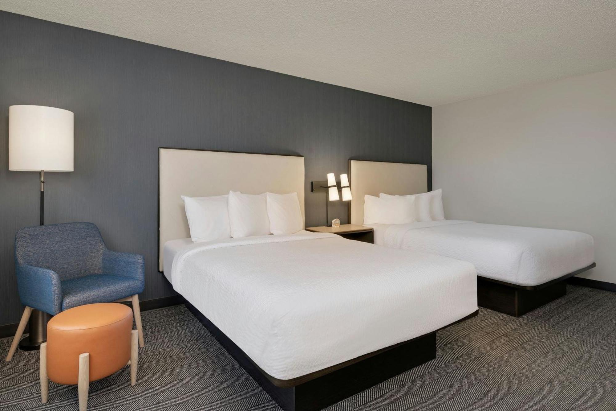 Courtyard By Marriott South