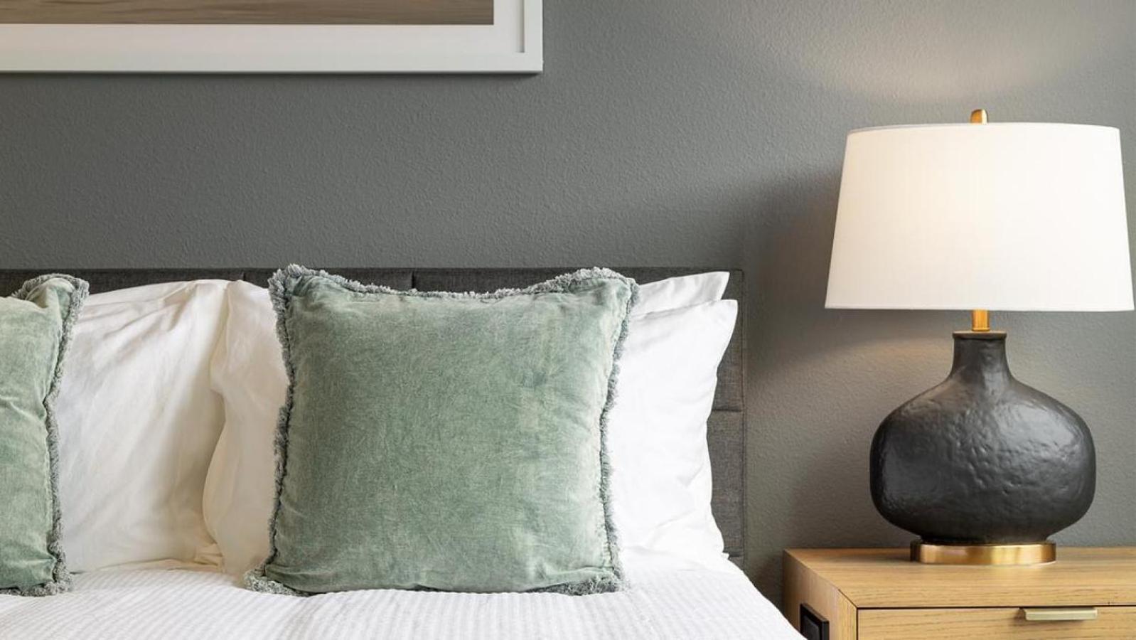 Landing At Riverbend - 1 Bedroom In Castleton Indianapolis
