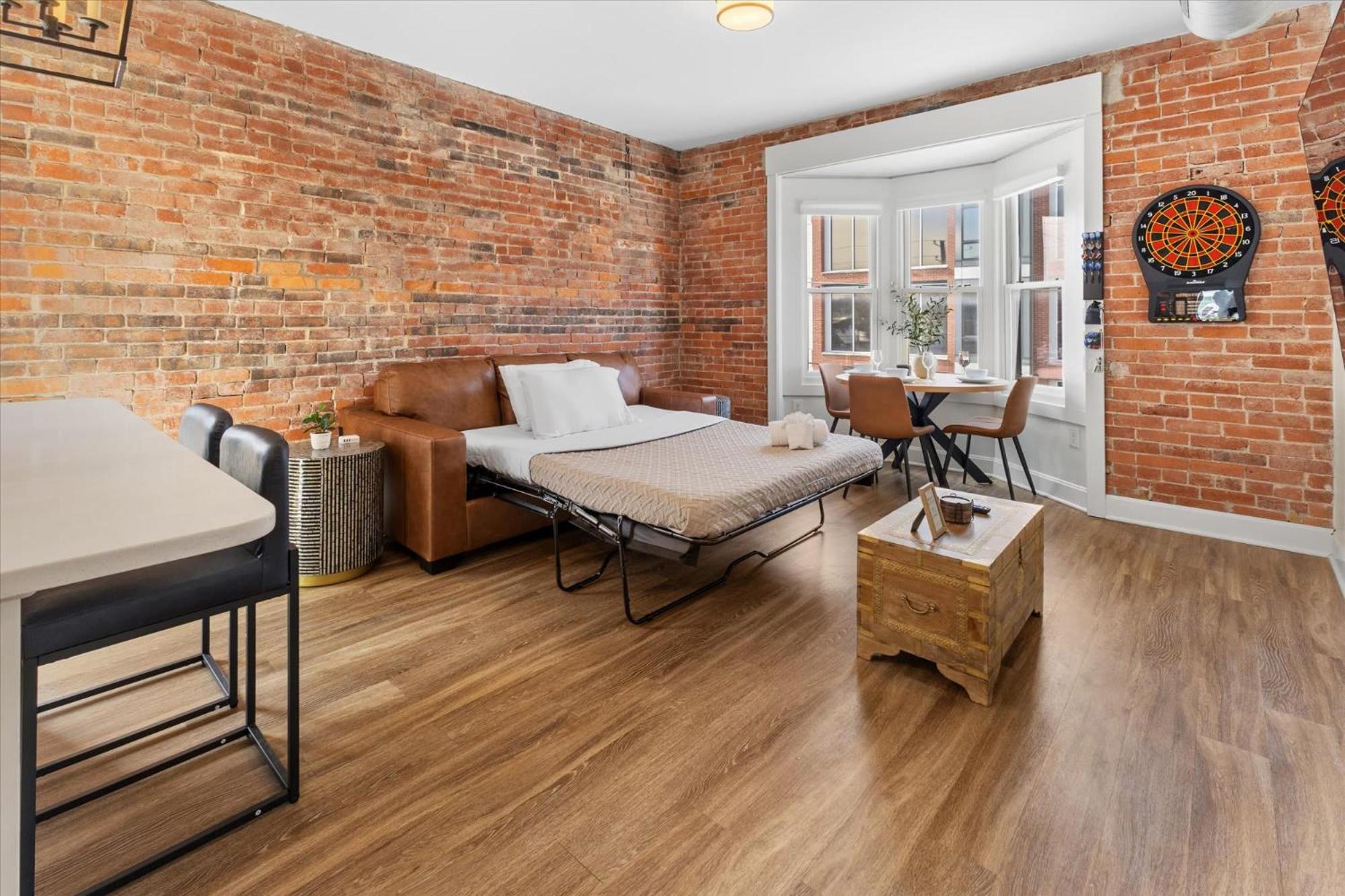 Floor - Mass Ave In Heart Of Indy With Balcony Indianapolis