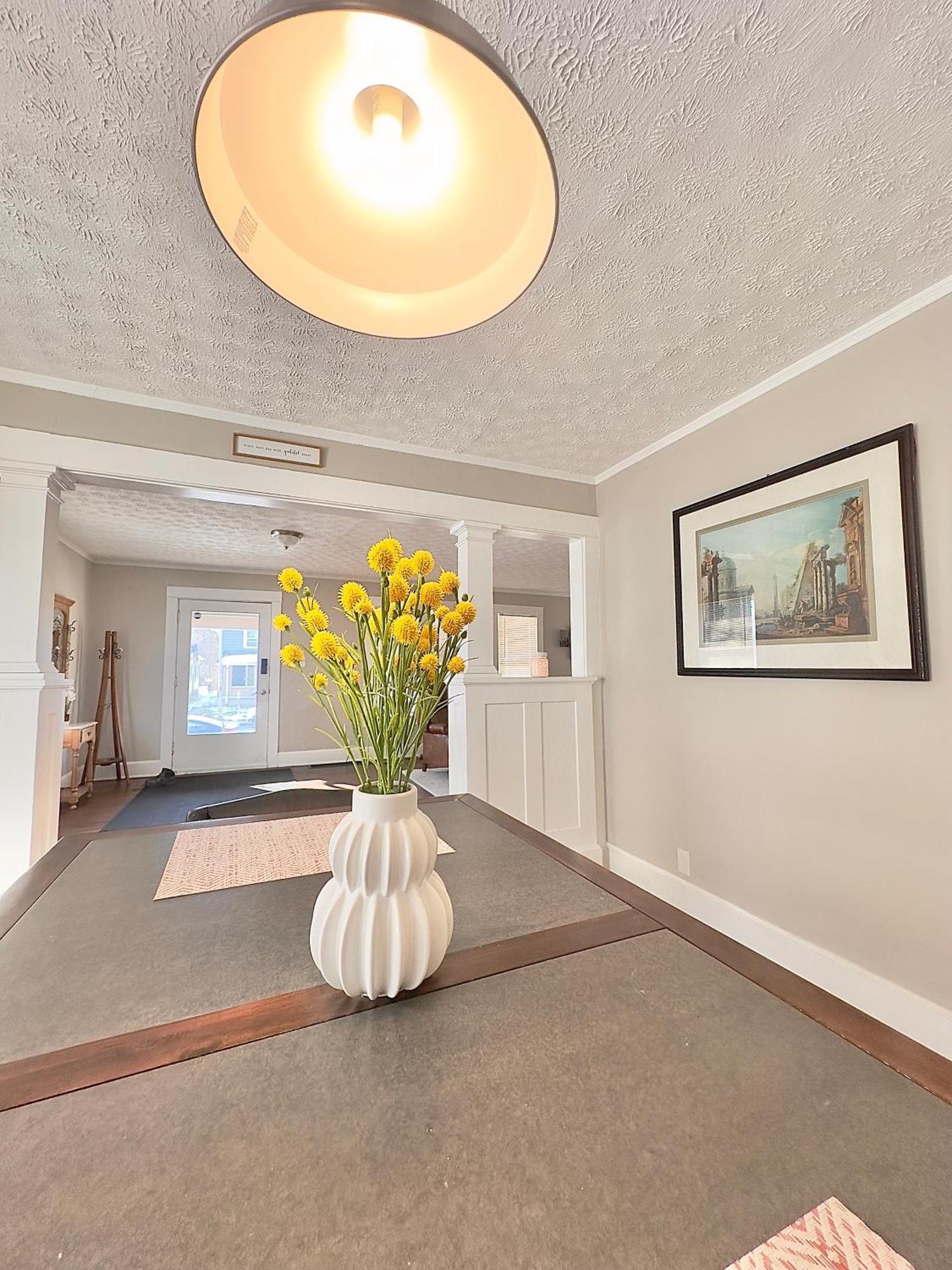 Homestay Private In An Elegant Home- Convenient To Downtown Indianapolis