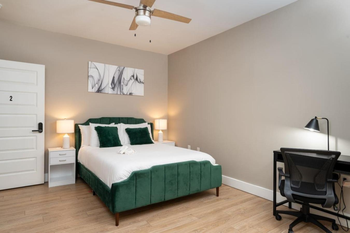 Apartment Heart Of Downtown Indy 2br Gem Indianapolis