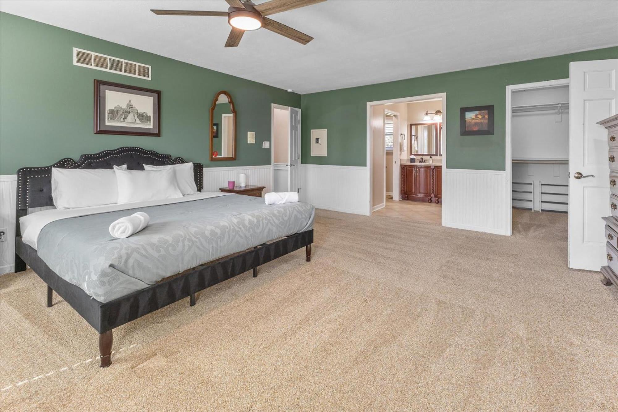 Tranquil Escape On 1 Acre Near Eagle Creek *