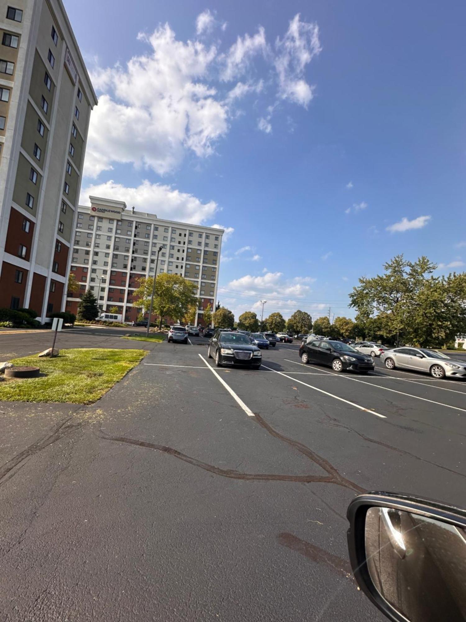 2 Bedroom On Third Floor With Elevator Access 7 Mins To Iu Health Methodist- 3 Mins To Riley Children Hospital And Va Hospital-4 Mins To Eskenazi- Free Onsite Parking Indianapolis