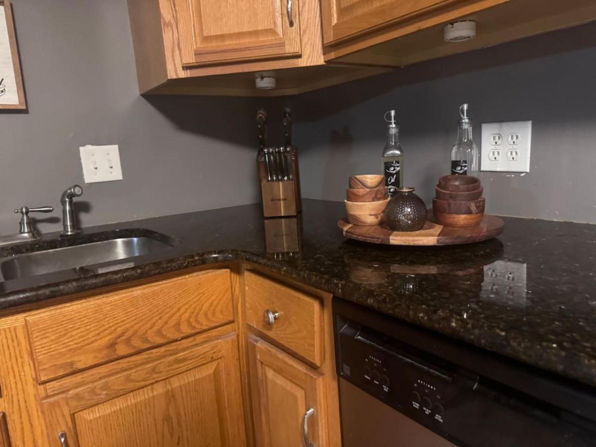 Large 2 Story With Fenced Back Yard Holiday home