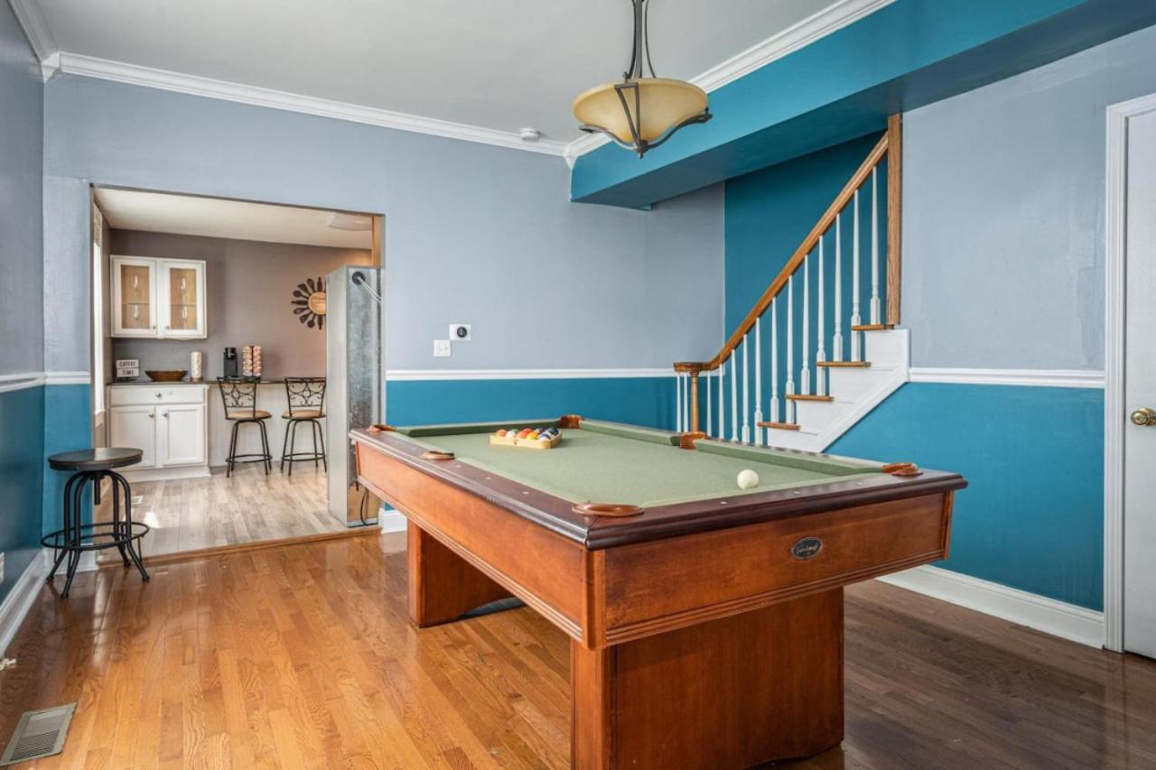 Large 2 Story With Fenced Back Yard