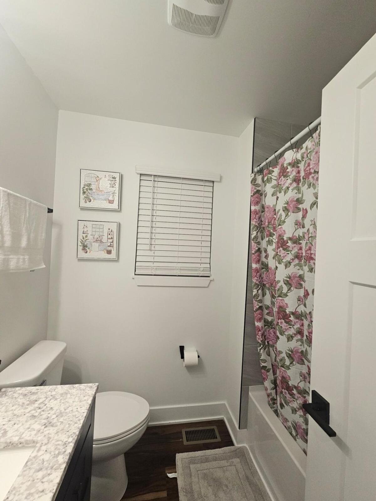 Apartment 2025 Built-3 Bedroom In *