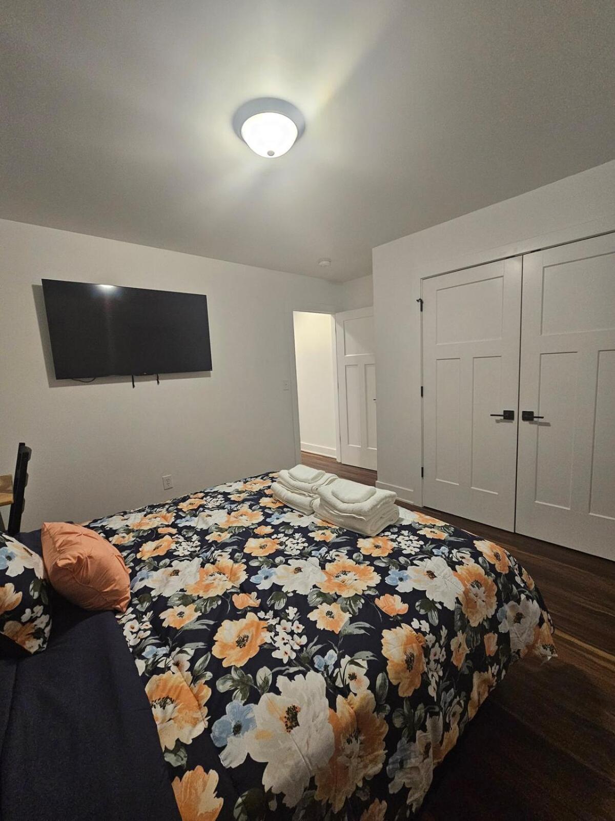 Apartment 2025 Built-3 Bedroom In *