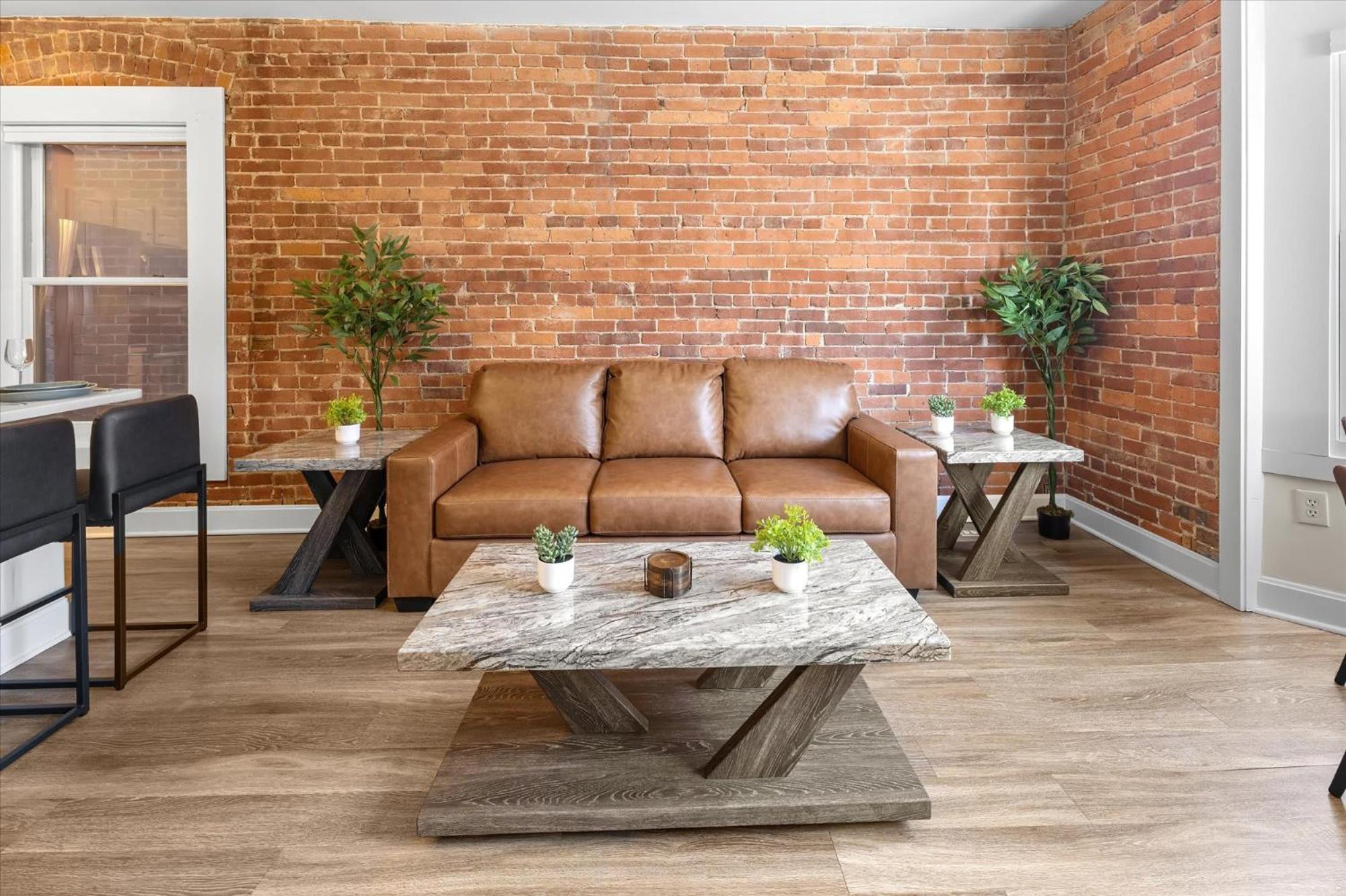 Steps Away From Mass Ave In Heart Of Indy With Balcony Apartment Indianapolis