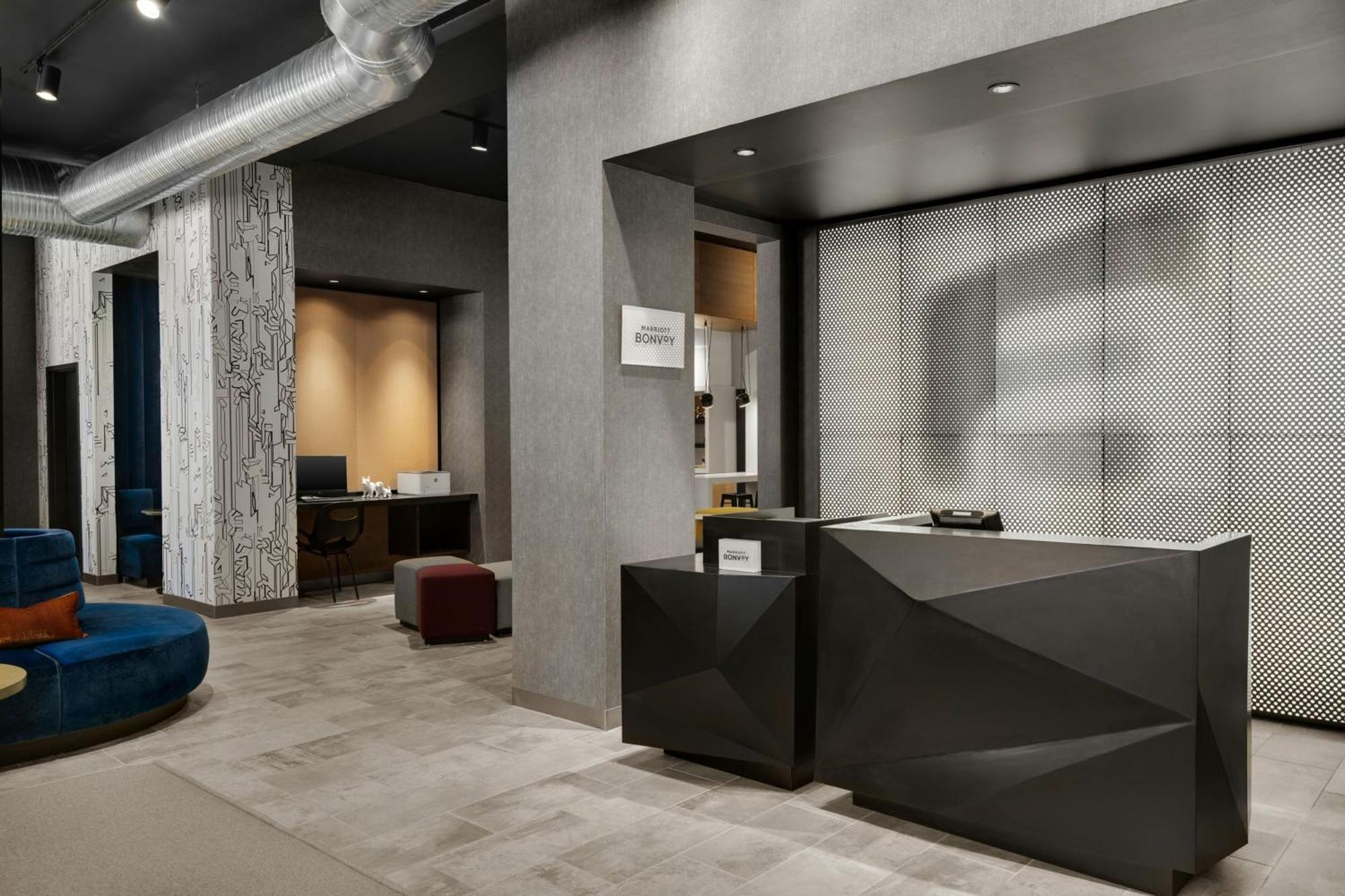 Aloft Downtown Hotel *