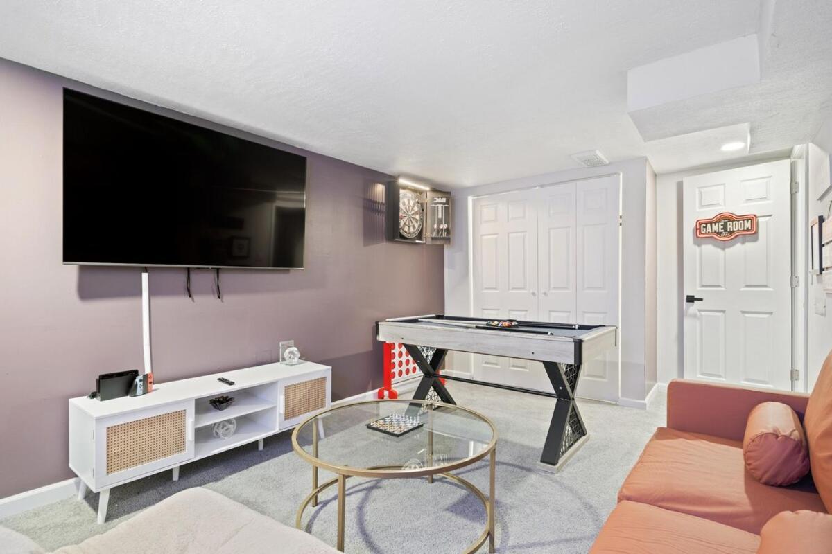 Holiday home Near Butler! Games, Gym, Yard And Free Parking Indianapolis