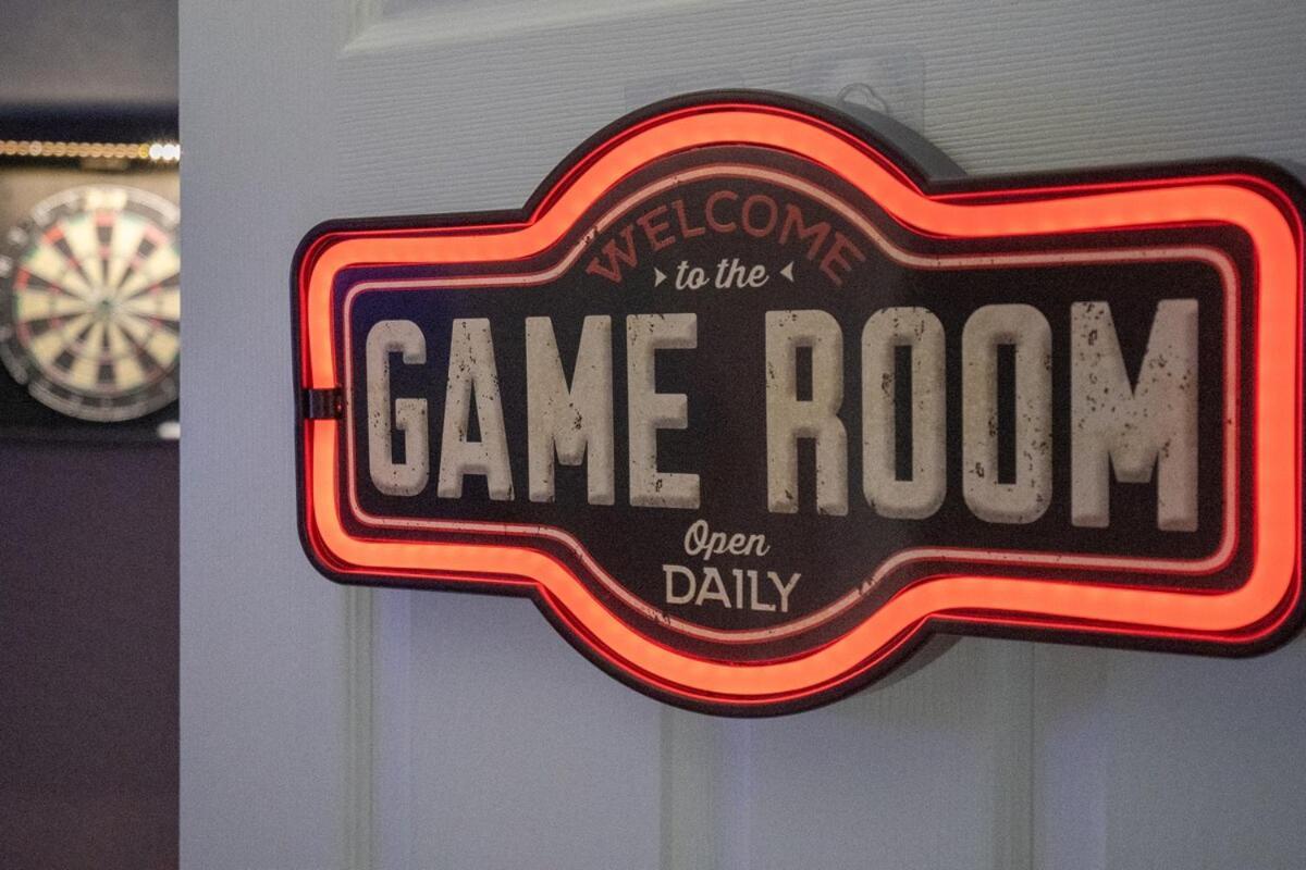 Near Butler! Games, Gym, Yard And Free Parking Indianapolis